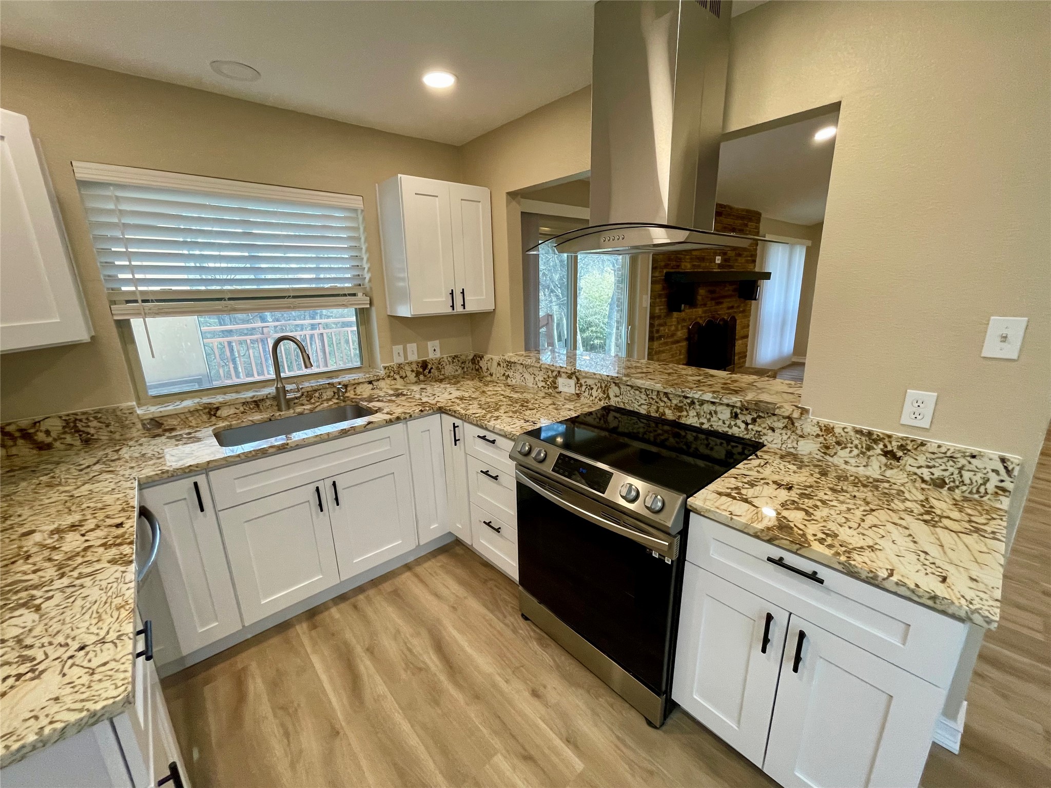 521 Sharp Drive Desoto TX 75115