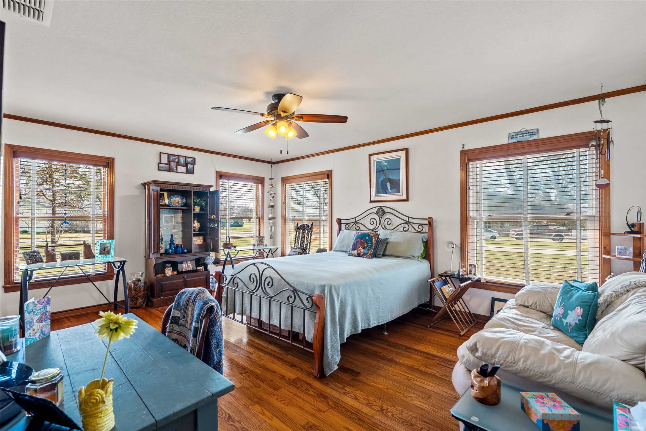 609 E Quitman Street Alba TX 75410