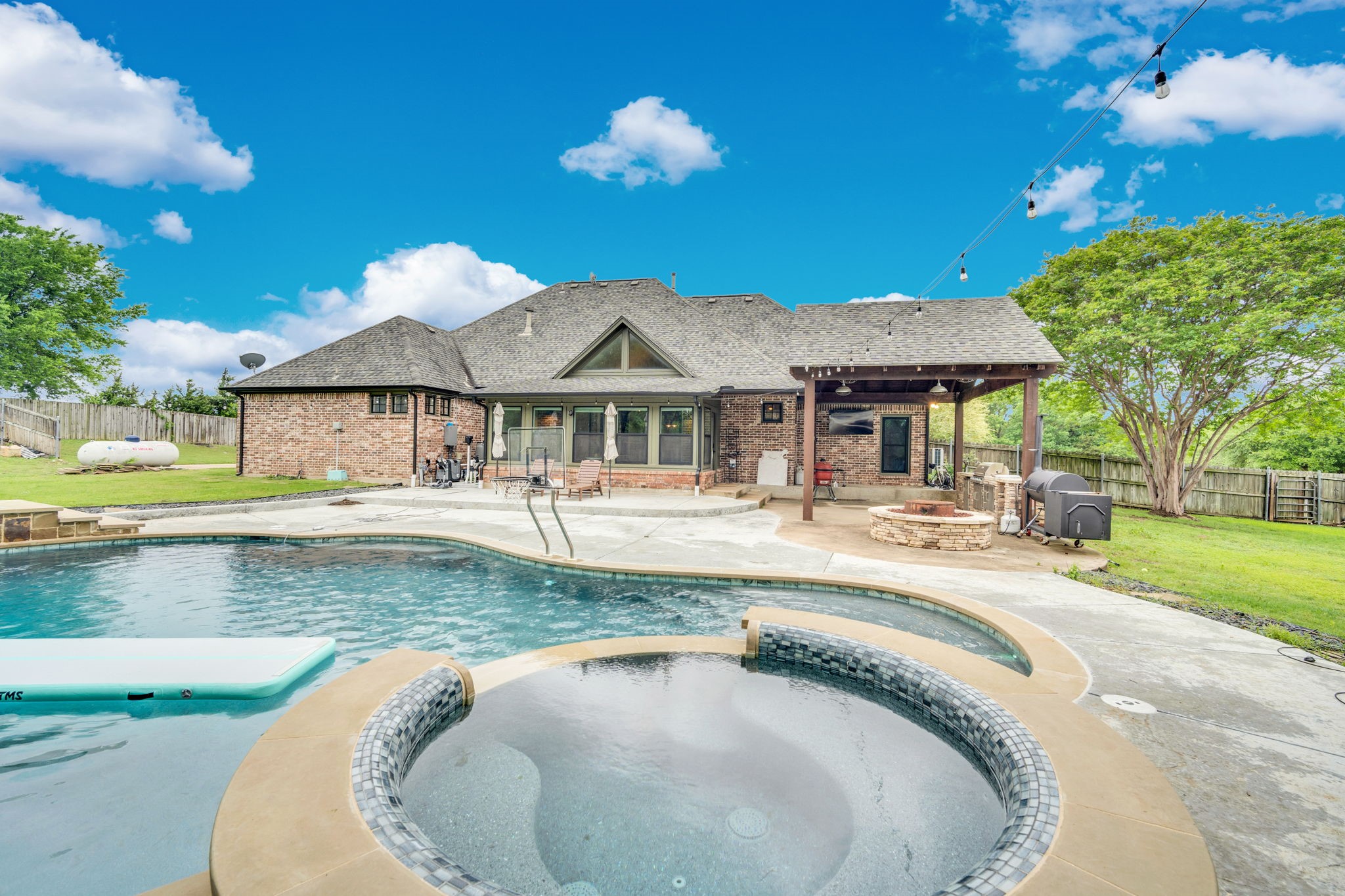3052 Keri Lane Midlothian TX 76065
