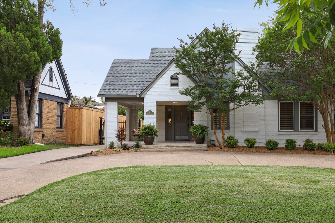 5242 Monticello Avenue Dallas TX 75206