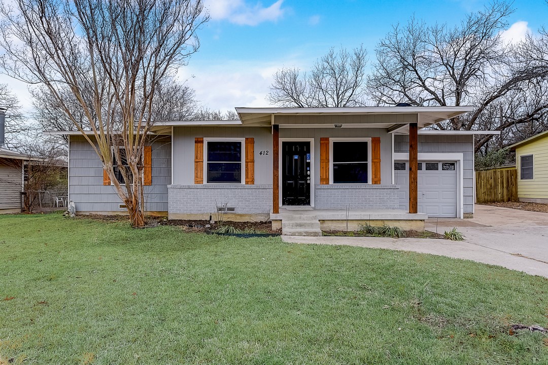 412 Hillcrest Drive Arlington TX 76010