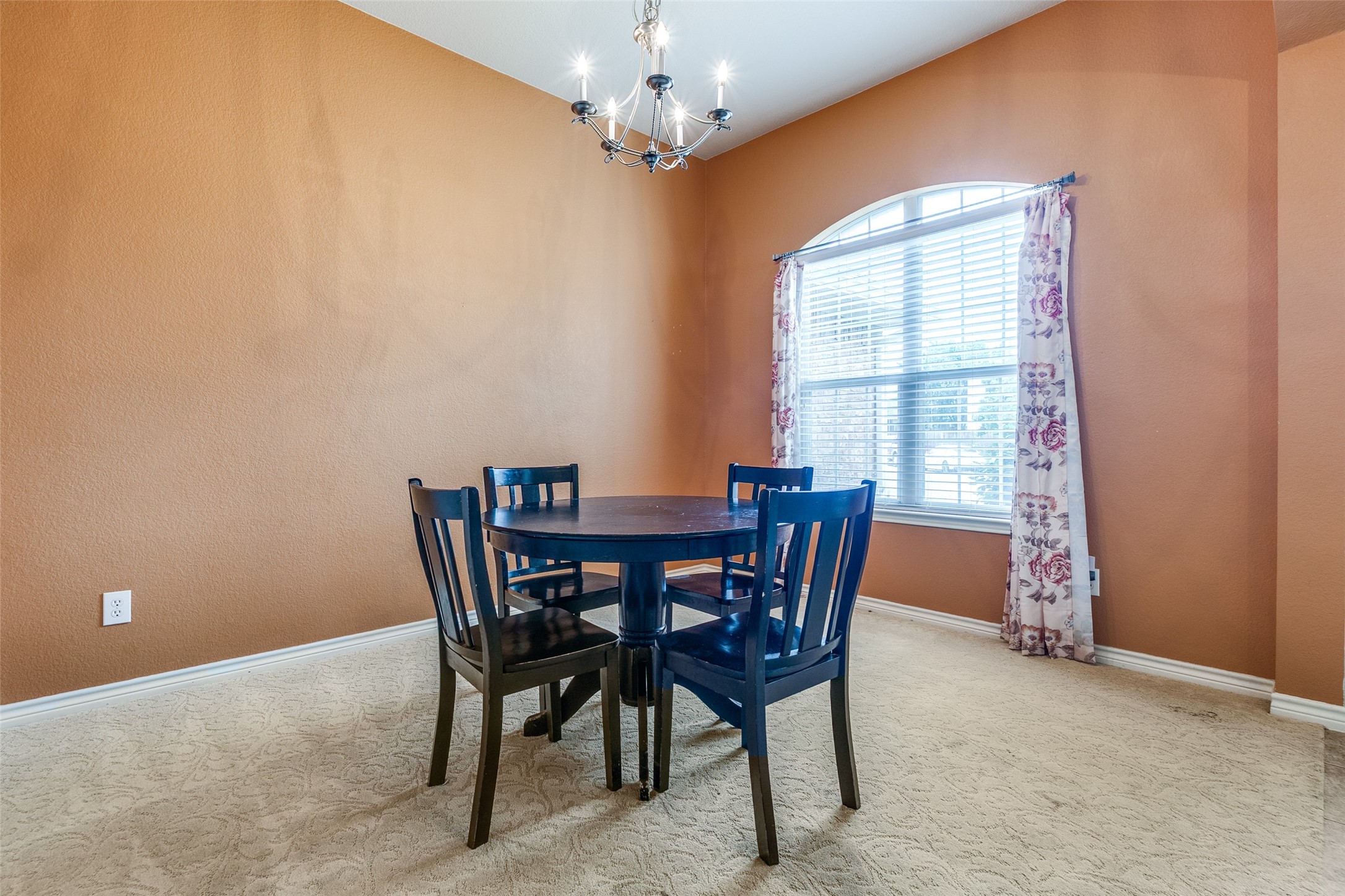 9204 Lockhart Drive Arlington TX 76002