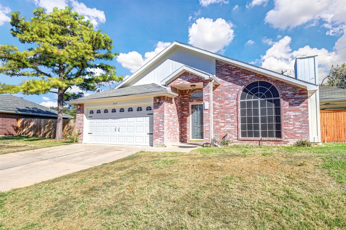 849 Packard Drive Arlington TX 76001