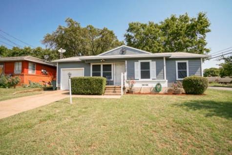 1725 E Hilton Street Sherman TX 75090