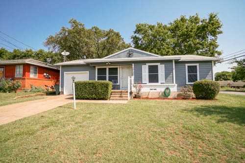 1725 E Hilton Street Sherman TX 75090