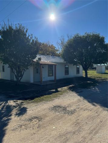 1820 County Road 3451 Paradise TX 76073