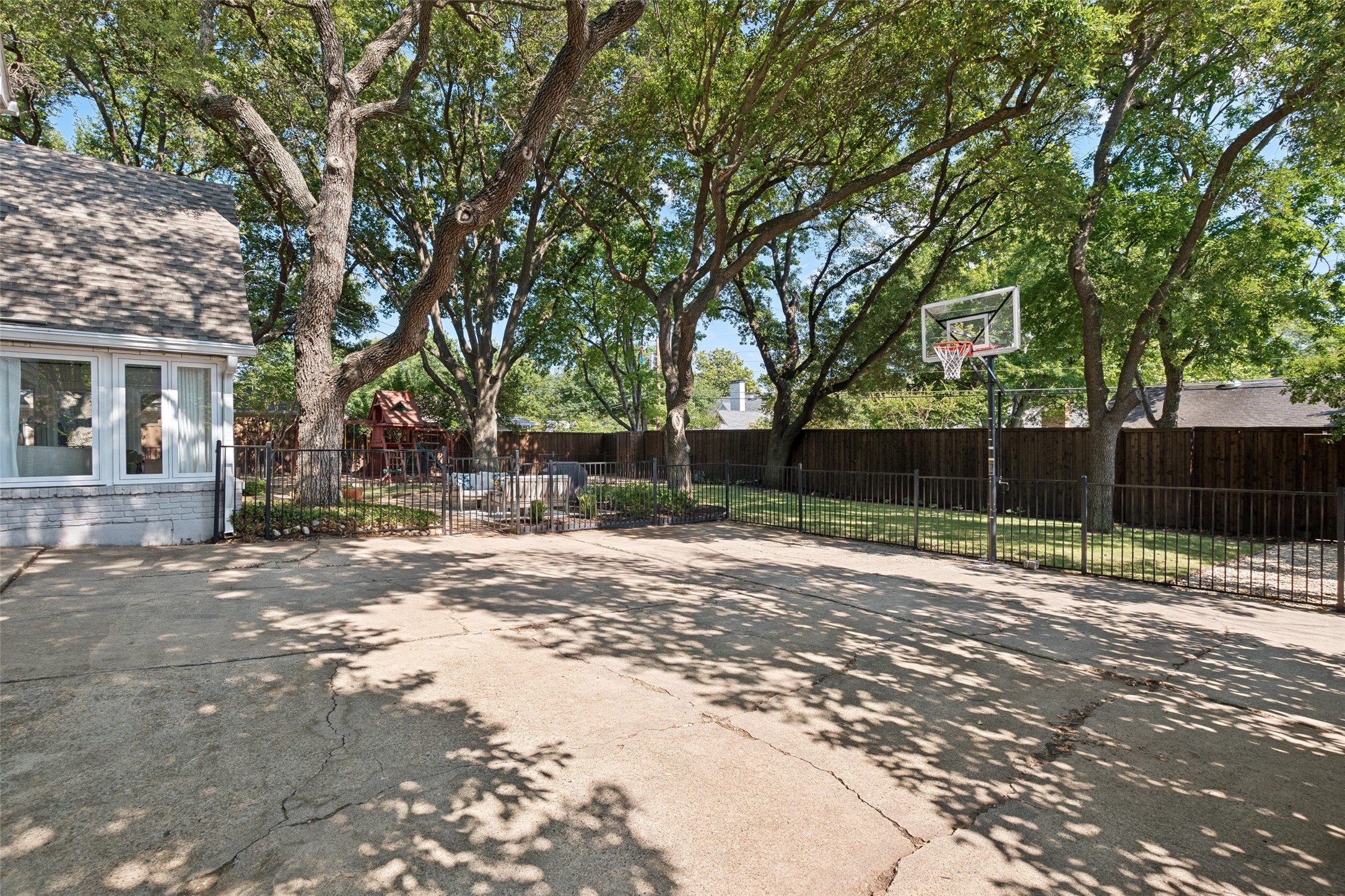 4138 Cedarbrush Drive Dallas TX 75229