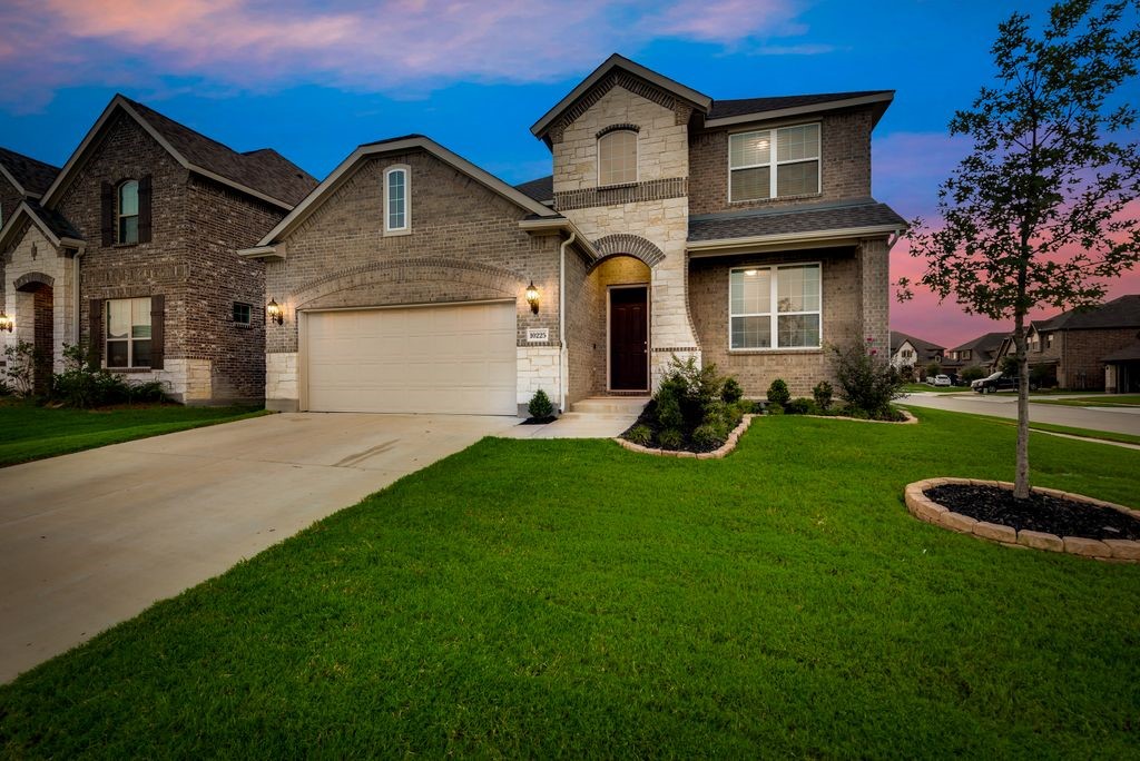 10225 Fox Manor Trail Fort Worth TX 76131