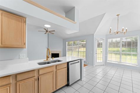 6903 Hawaii Lane Arlington TX 76016