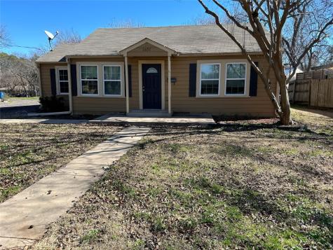1607 S Houston Street Kaufman TX 75142