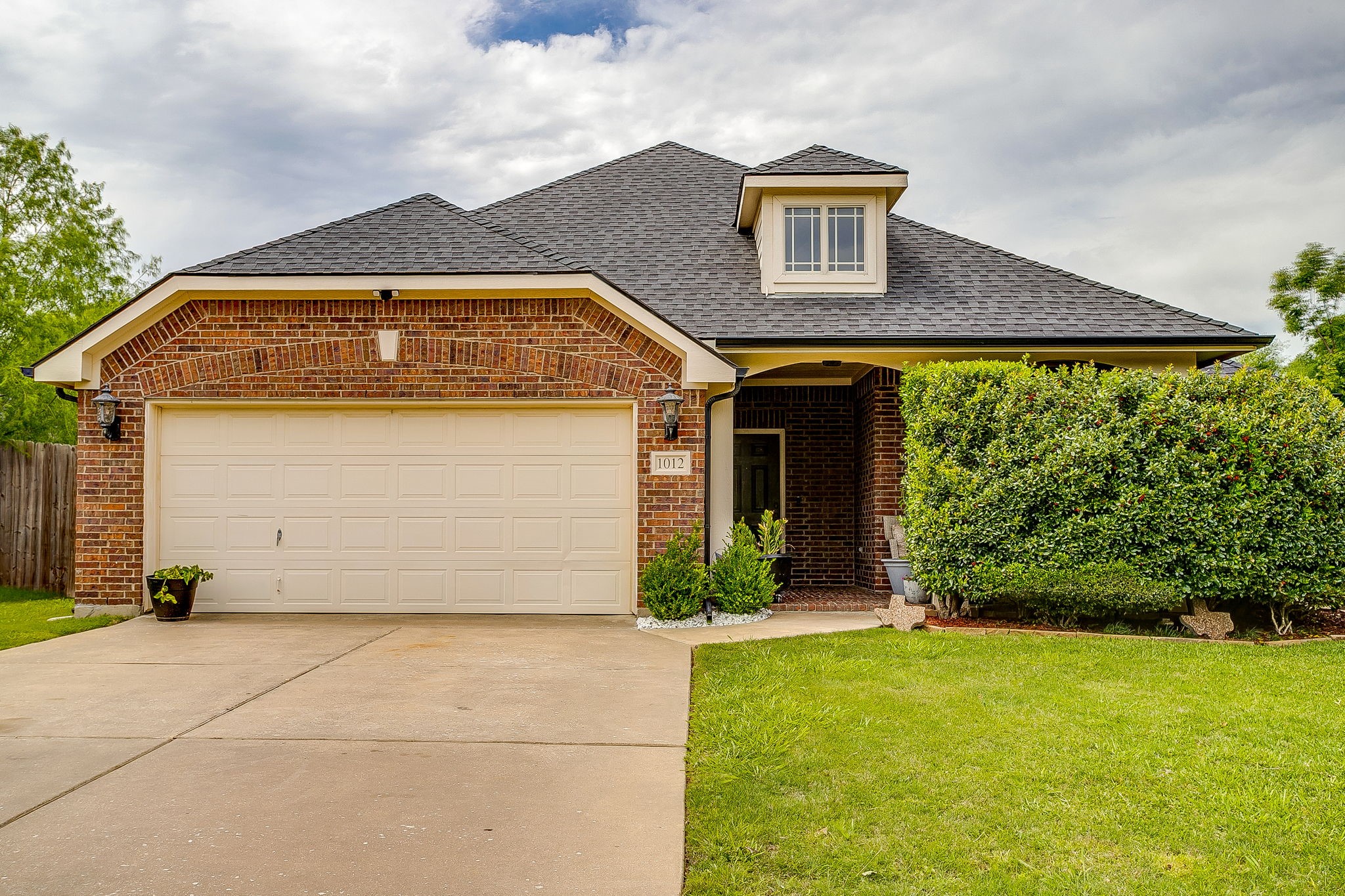 1012 Cutting Horse Drive Mansfield TX 76063