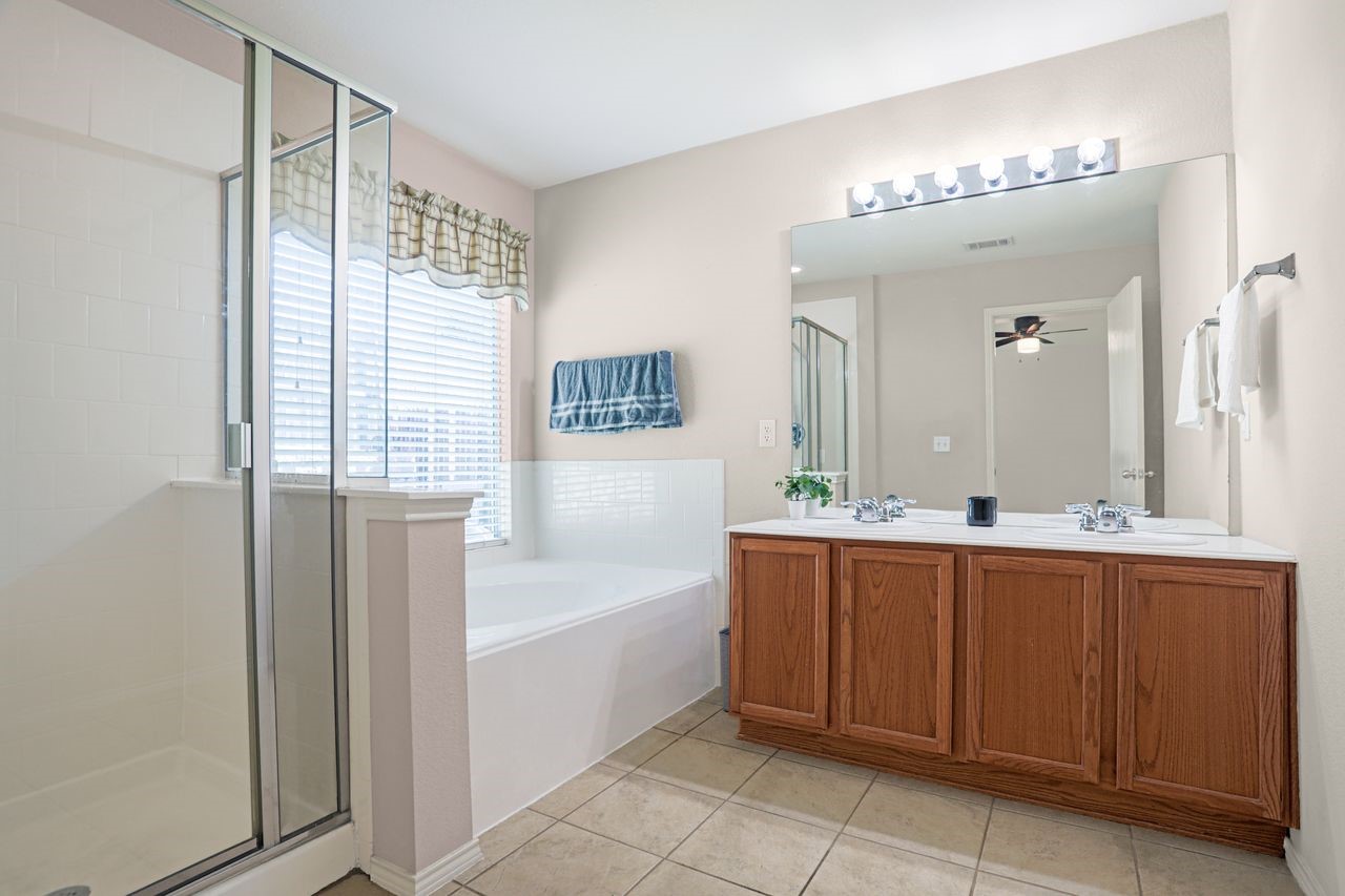 4507 Falcon Drive Sherman TX 75092
