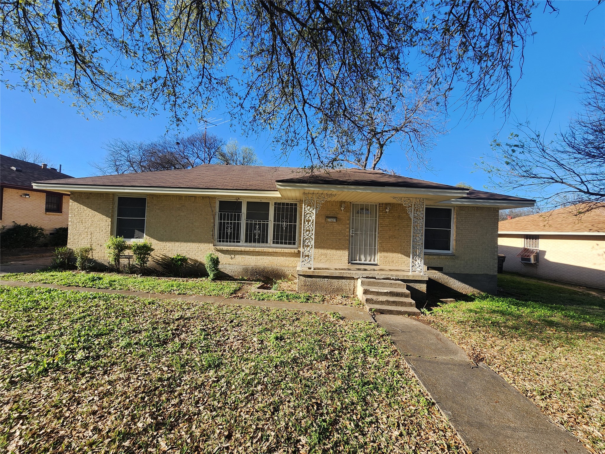 1527 Cape Cod Drive Dallas TX 75216