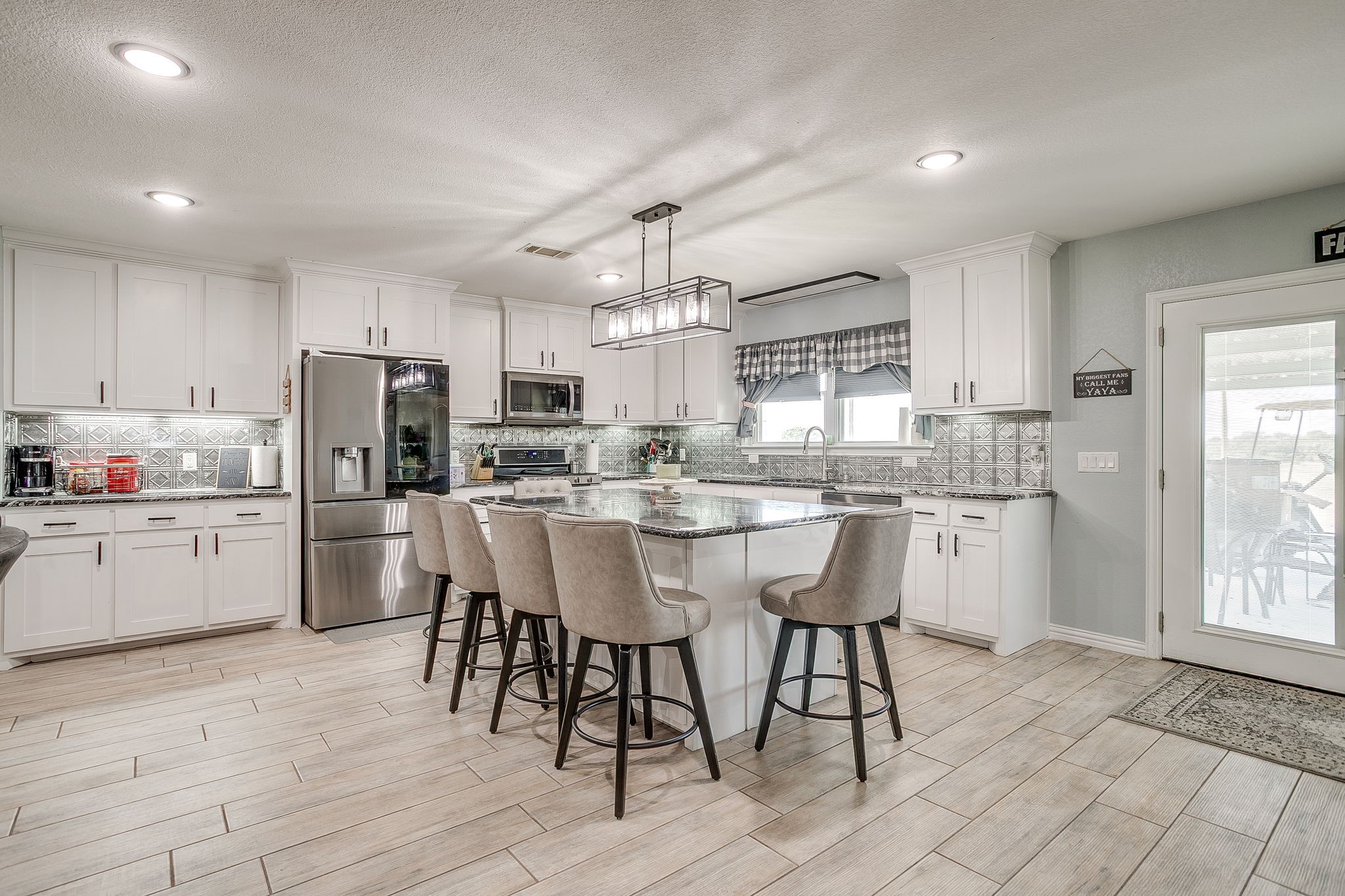 207 Trails End Poolville TX 76487