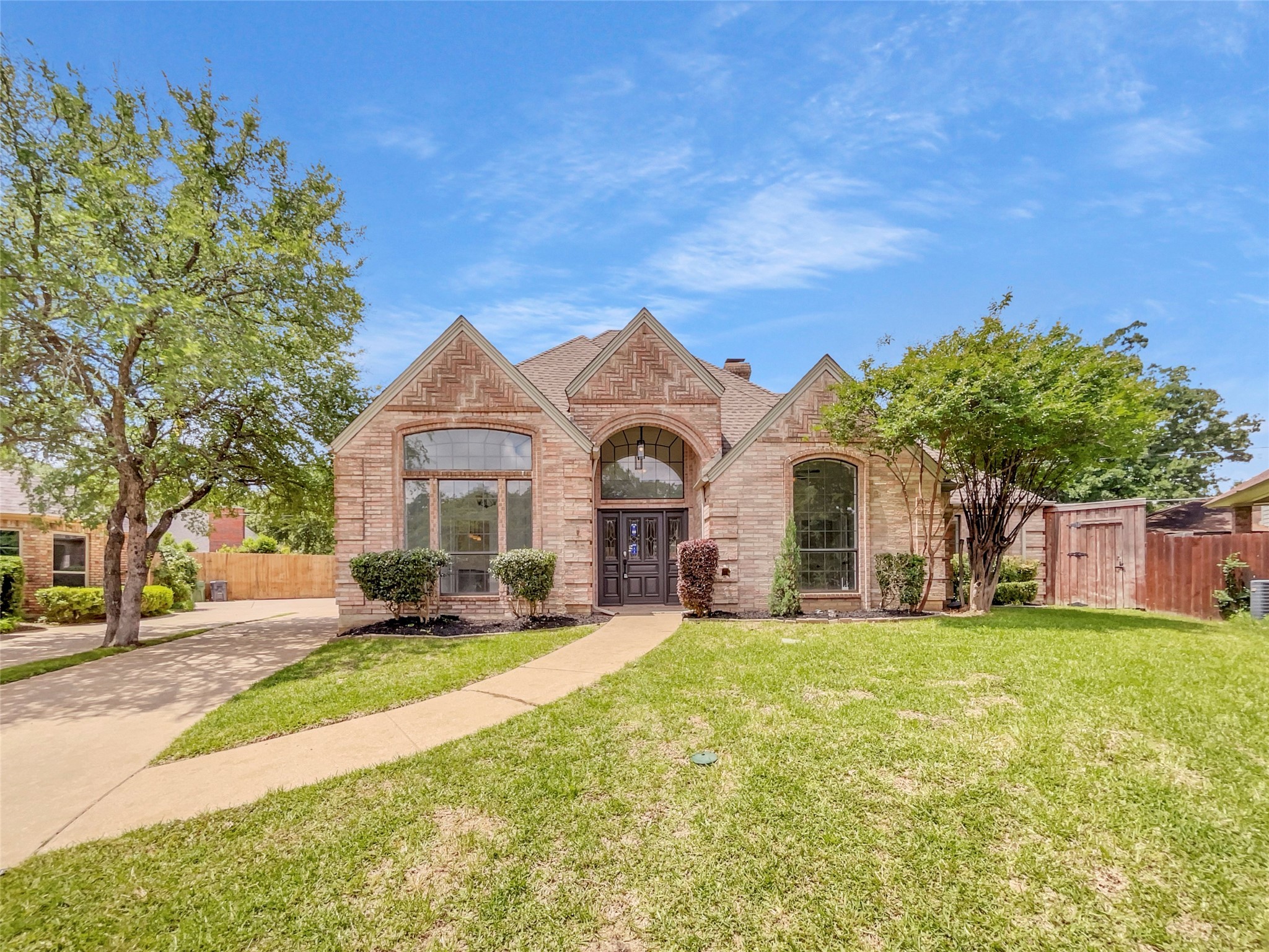 2303 Ox Bow Court Arlington TX 76006