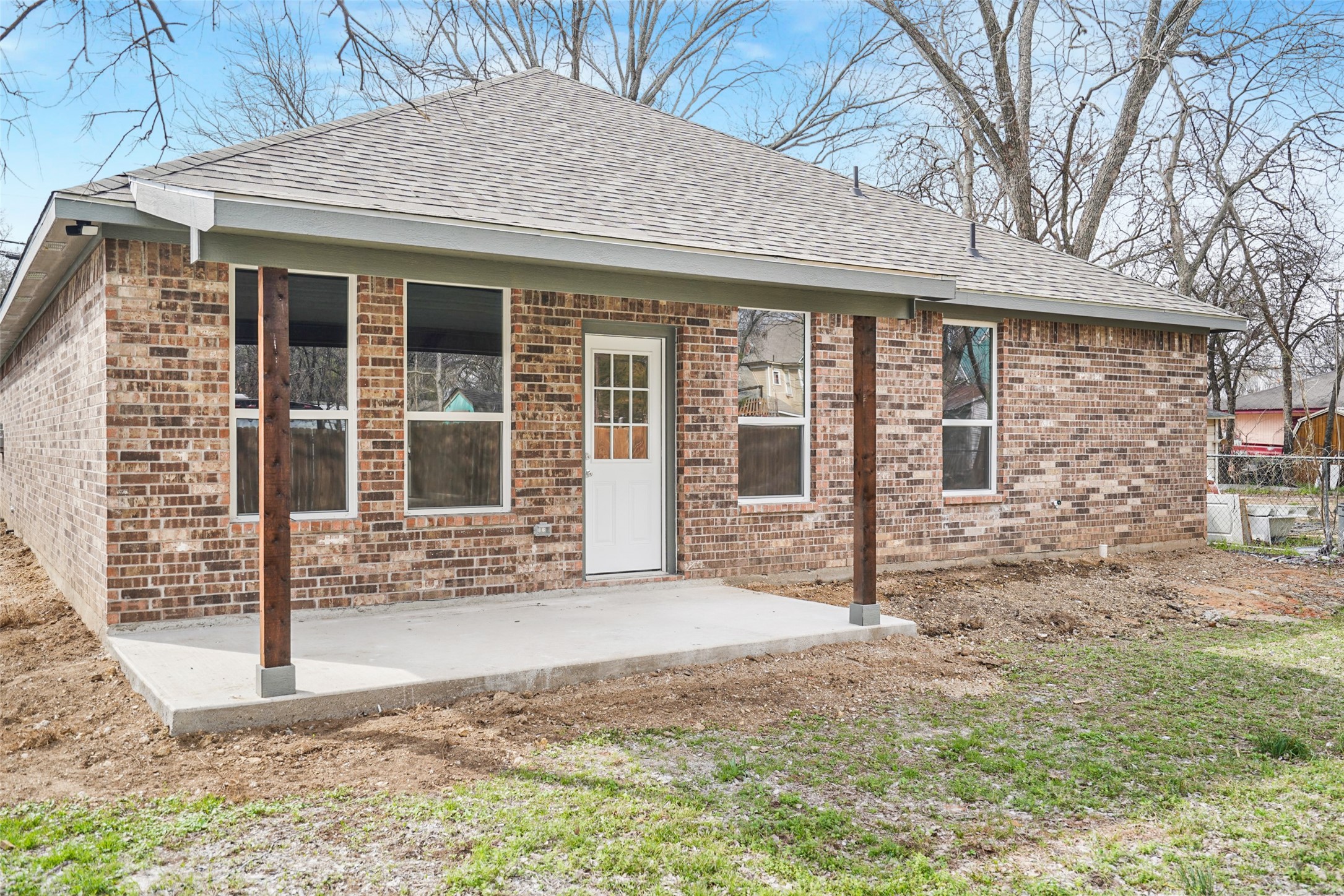 407 E Willingham Street Cleburne TX 76031