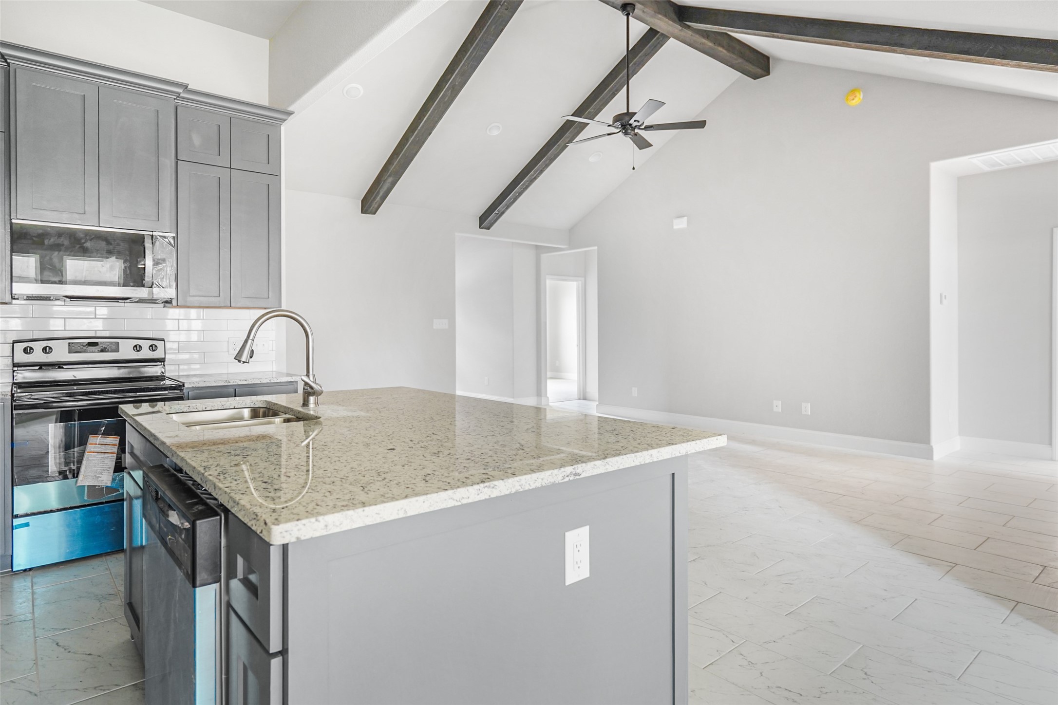 407 E Willingham Street Cleburne TX 76031
