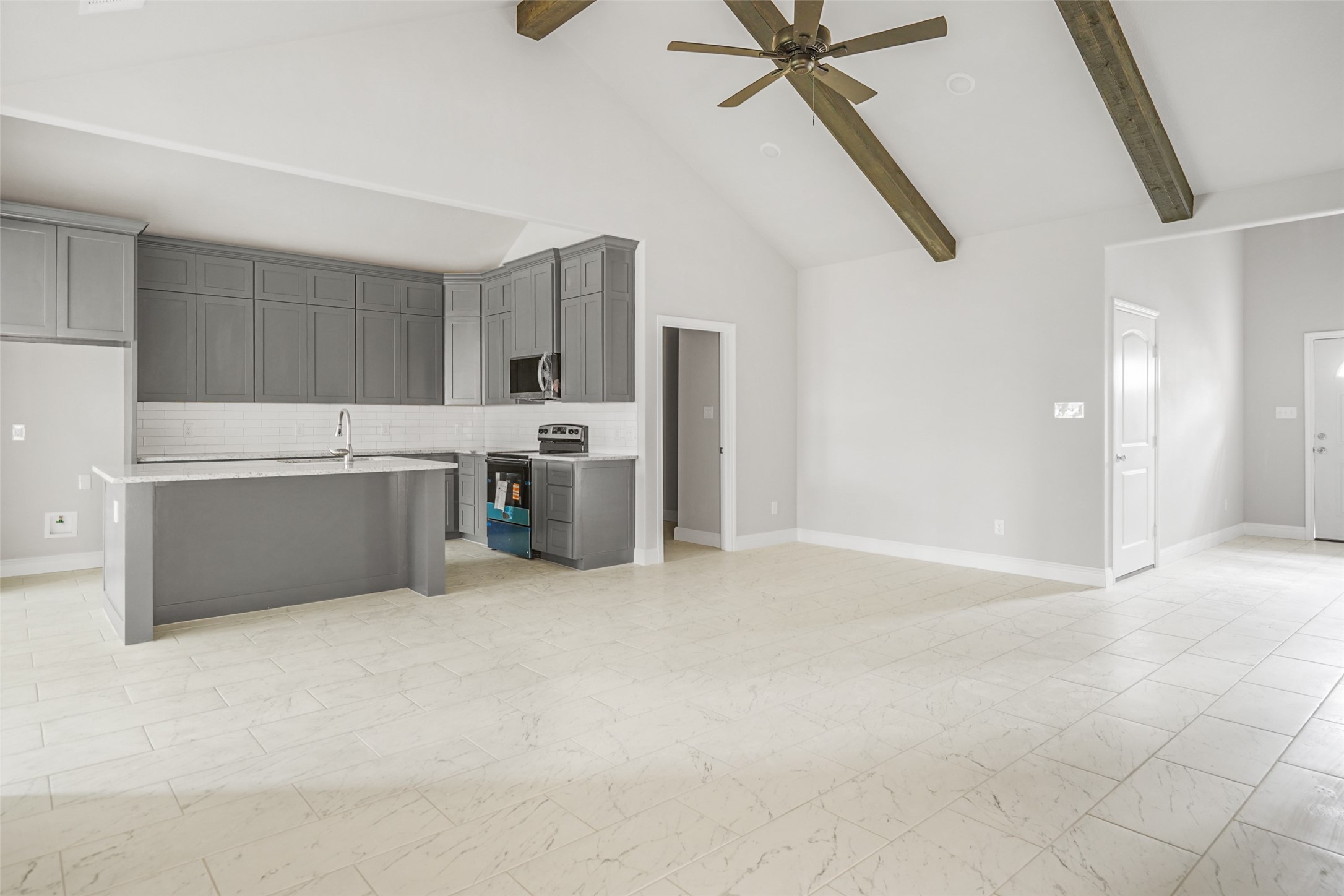 407 E Willingham Street Cleburne TX 76031