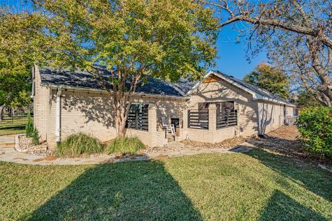 9000 Woodlawn Drive Granbury TX 76049