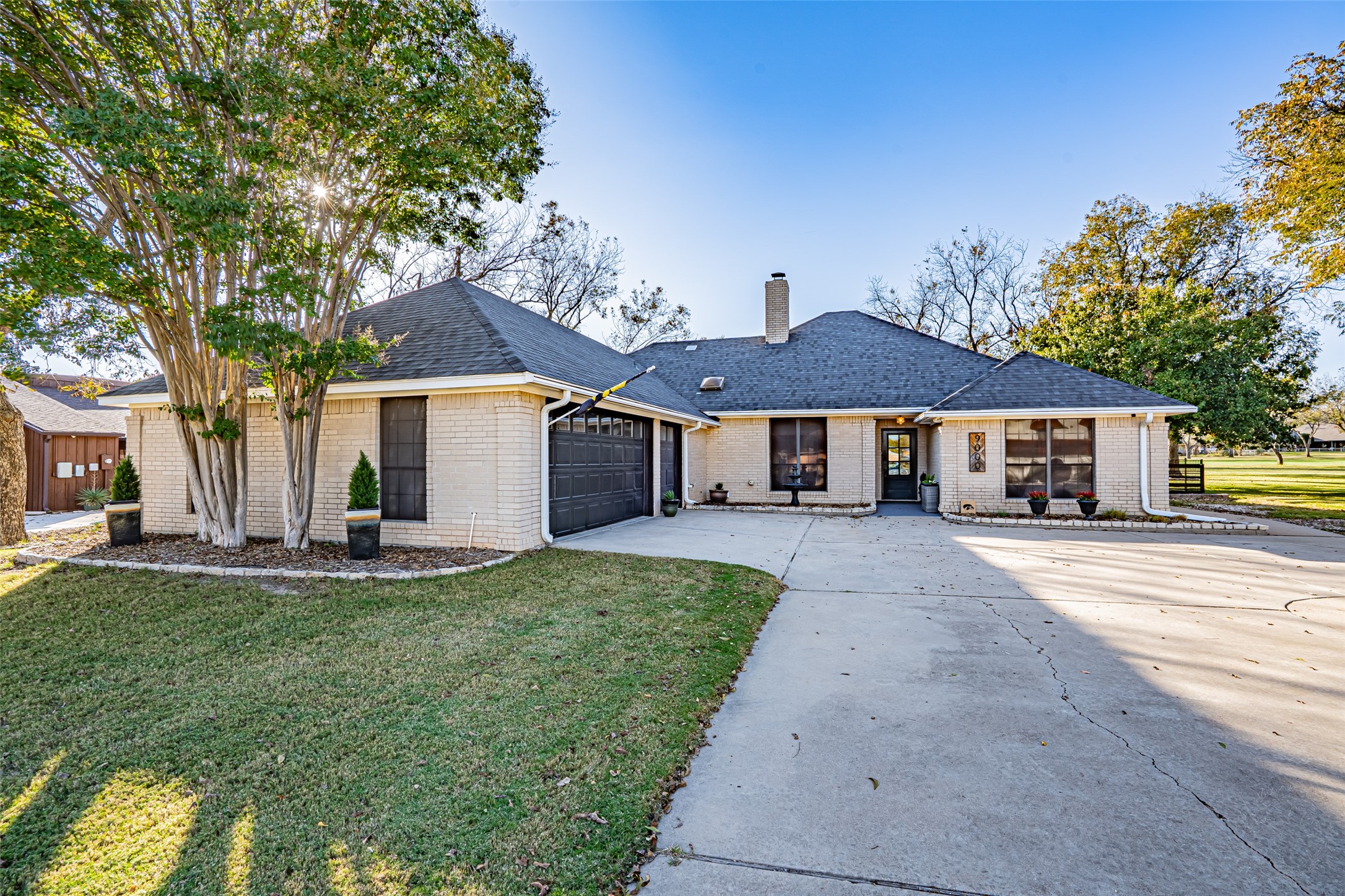 9000 Woodlawn Drive Granbury TX 76049