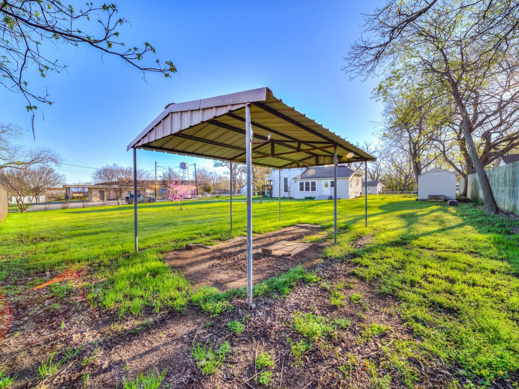 400 S Washington Street Pilot Point TX 76258