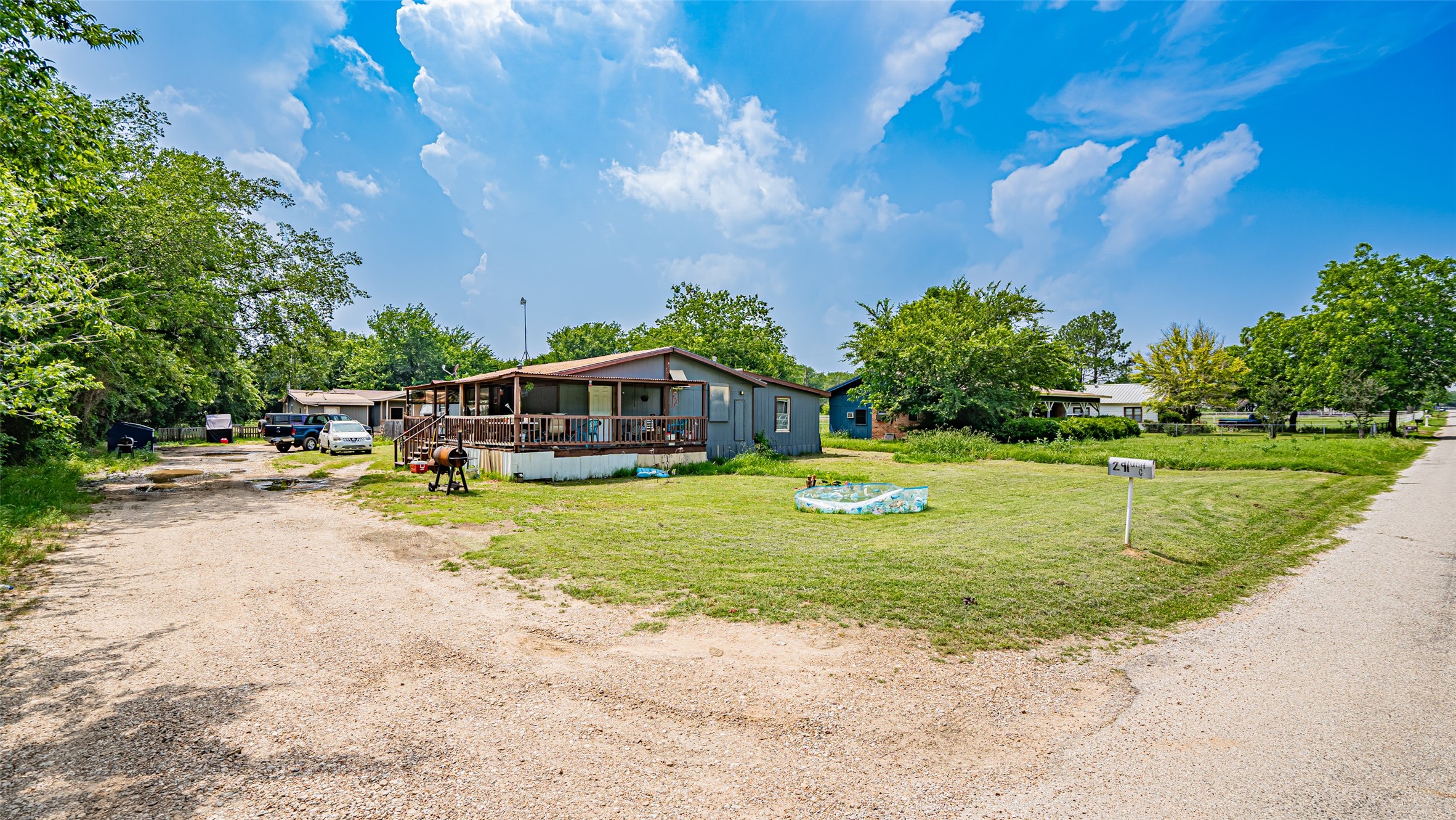 291 County Road 4858 Newark TX 76071