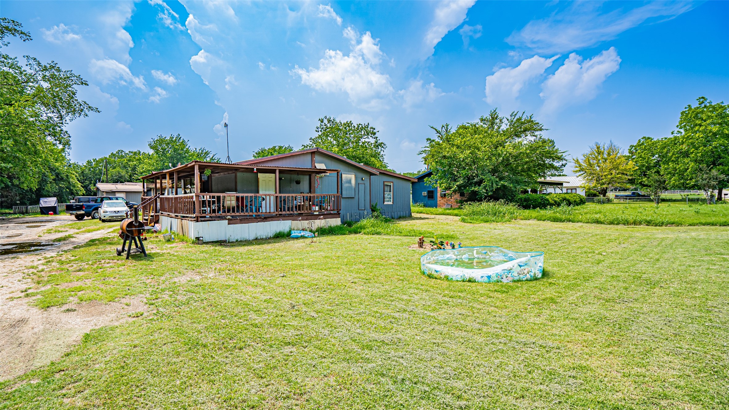 291 County Road 4858 Newark TX 76071