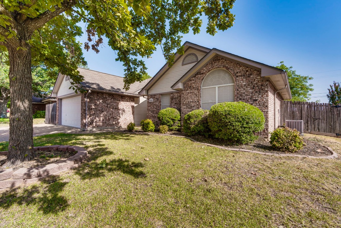 2807 Oriental Avenue Midlothian TX 76065