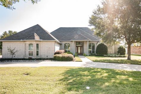 176 Brookstone Drive Waxahachie TX 75165