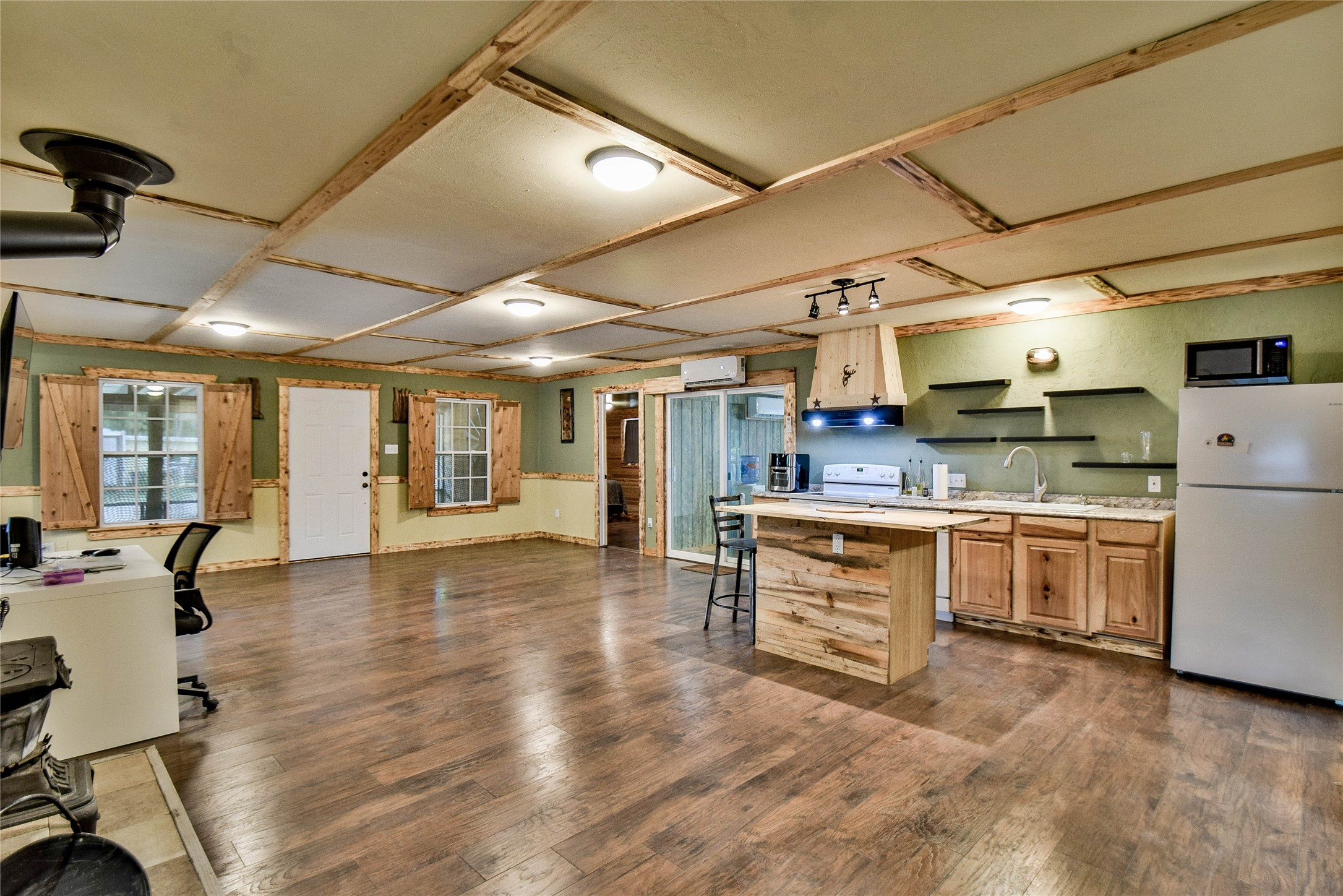 5711 Flint Drive Granbury TX 76048