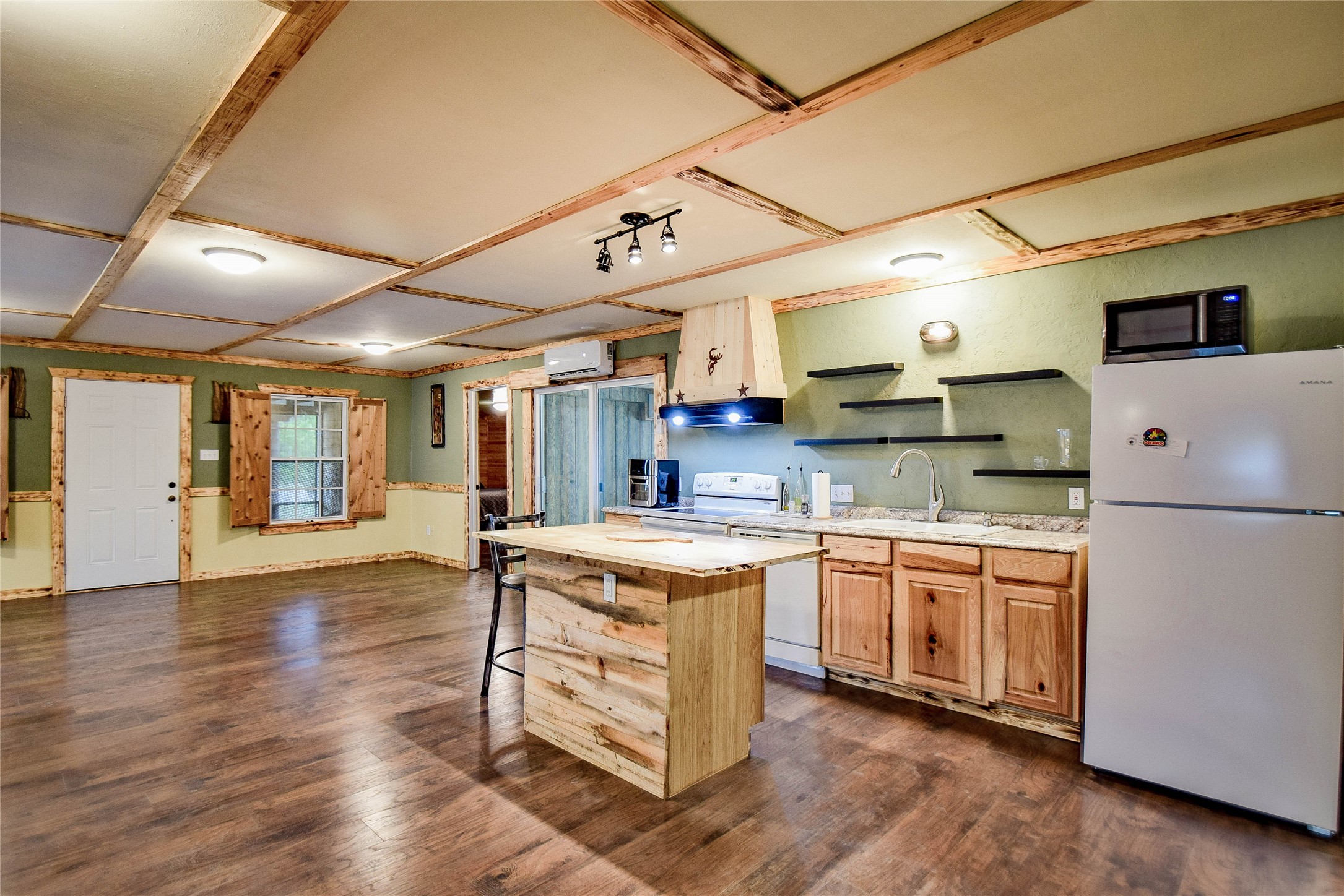 5711 Flint Drive Granbury TX 76048
