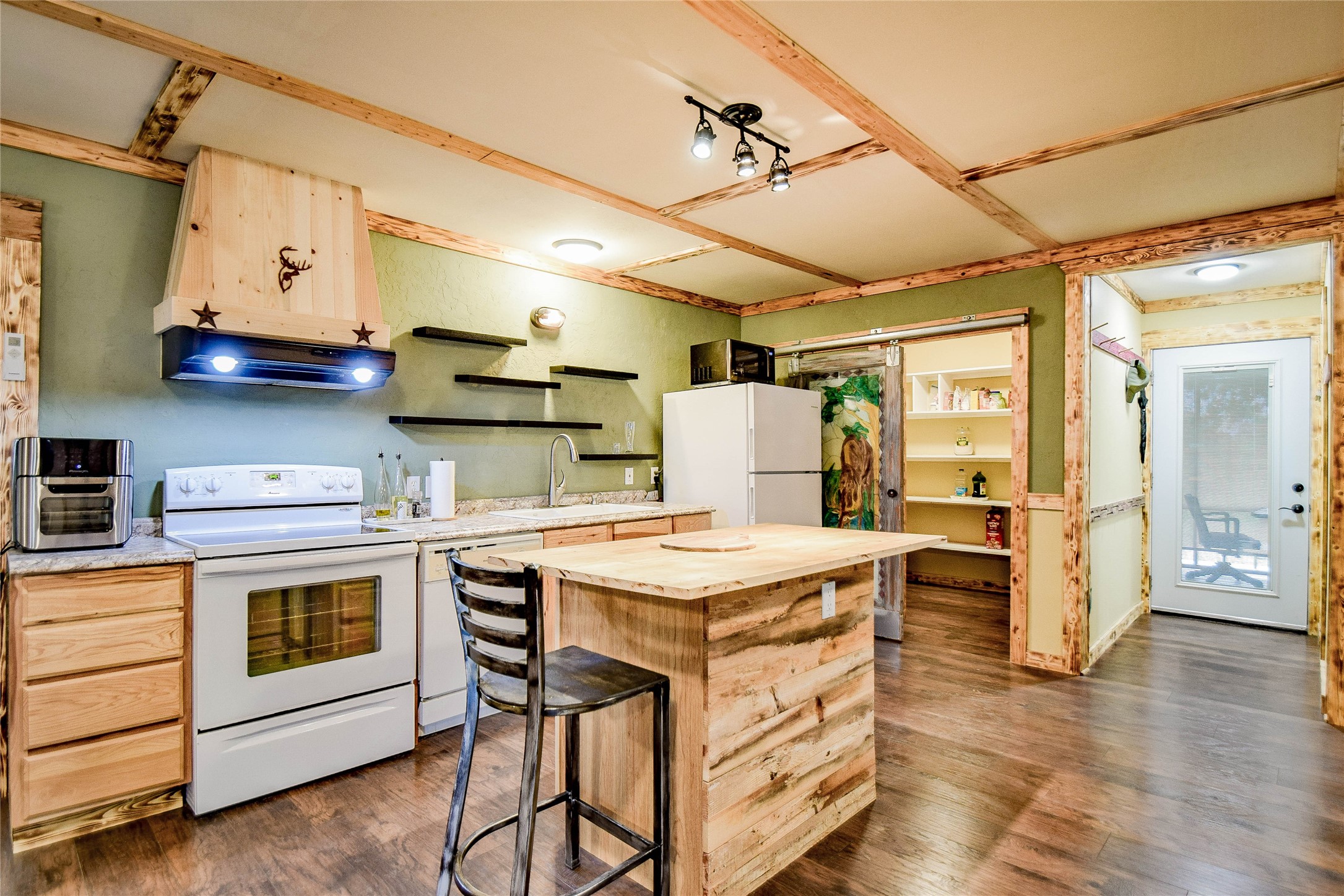 5711 Flint Drive Granbury TX 76048