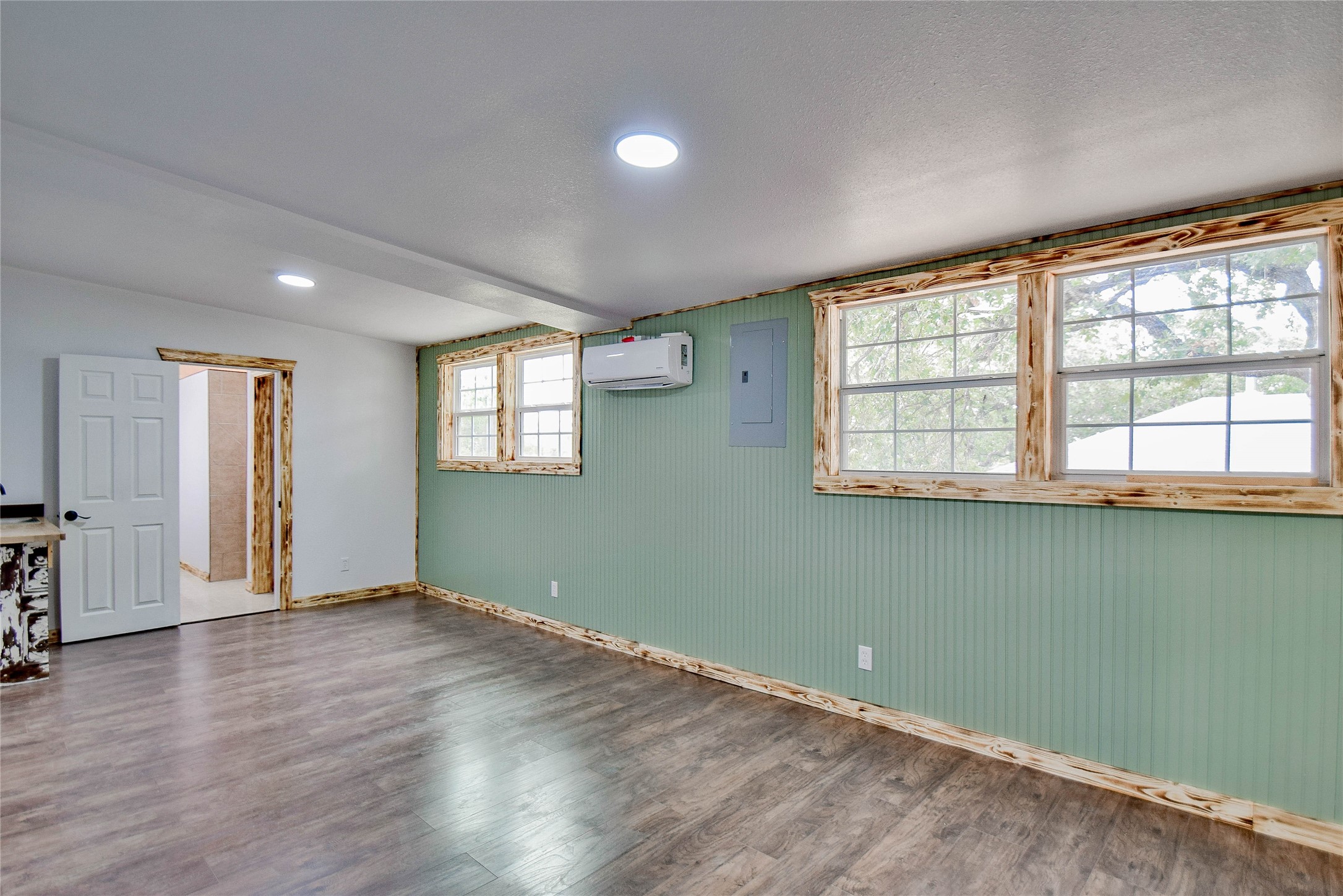 5711 Flint Drive Granbury TX 76048