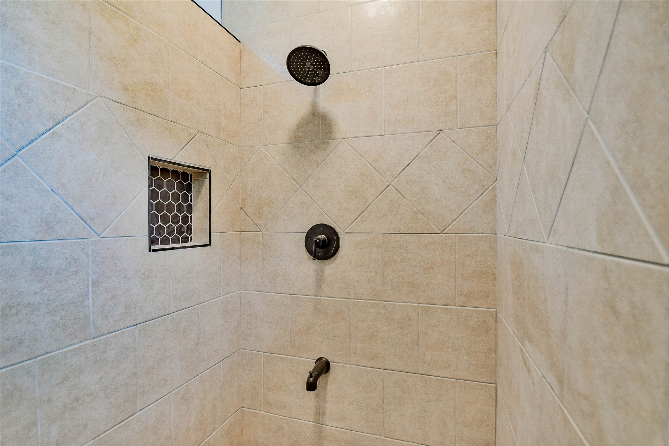 5711 Flint Drive Granbury TX 76048