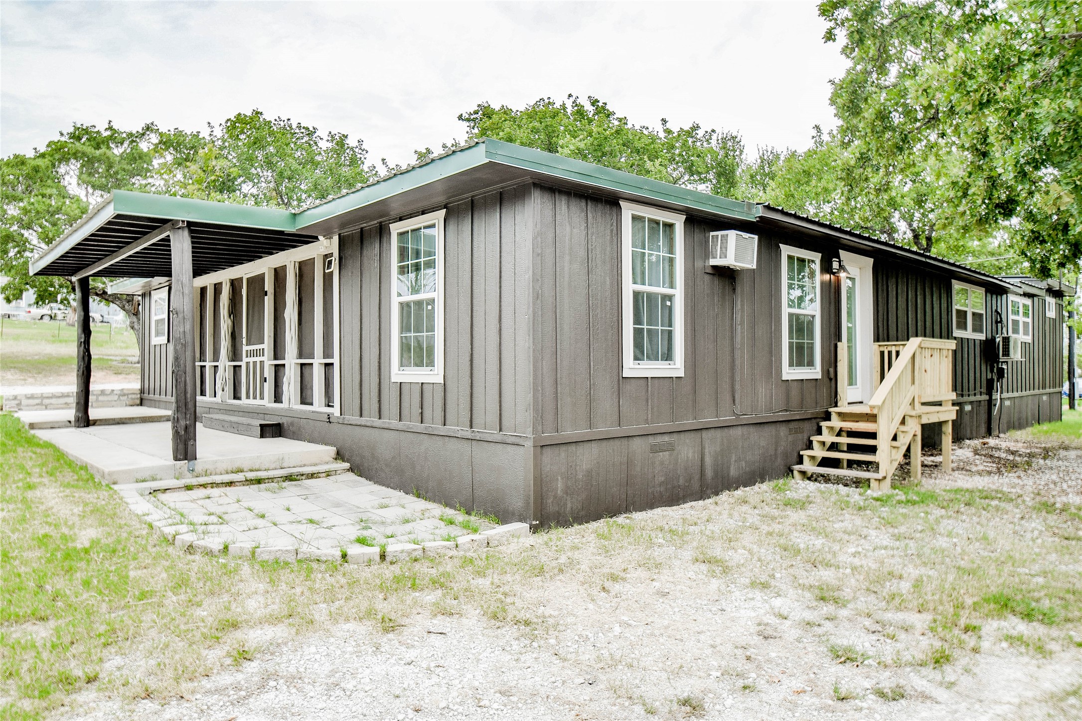 5711 Flint Drive Granbury TX 76048