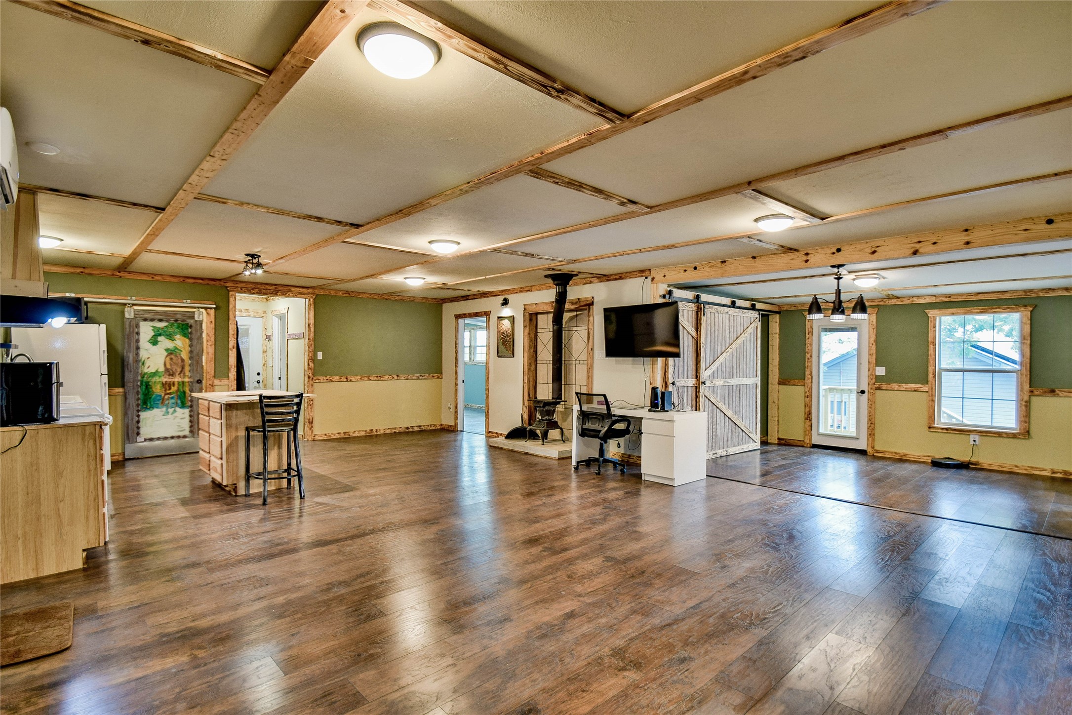 5711 Flint Drive Granbury TX 76048