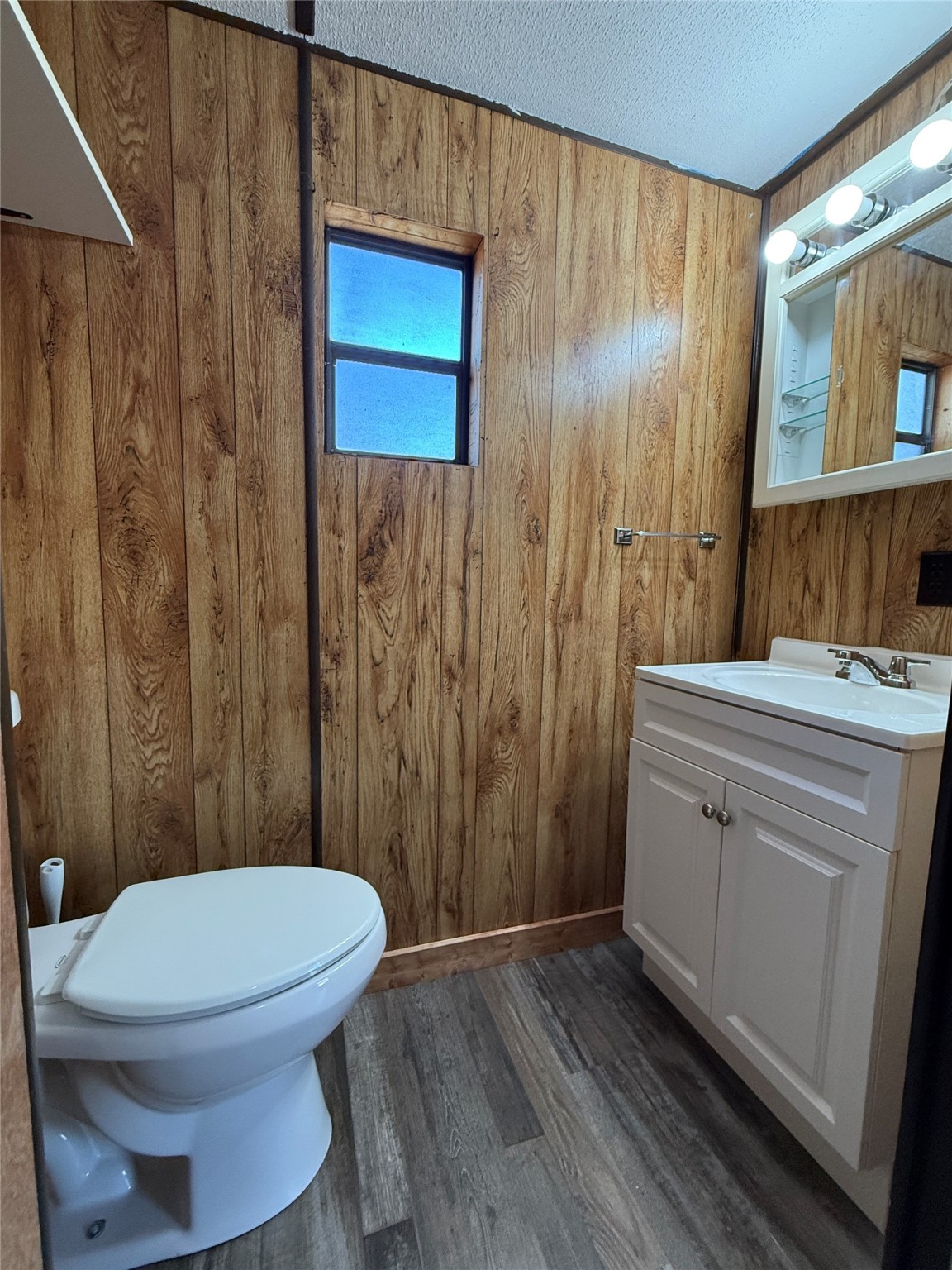 3807 Lands End Court Granbury TX 76048