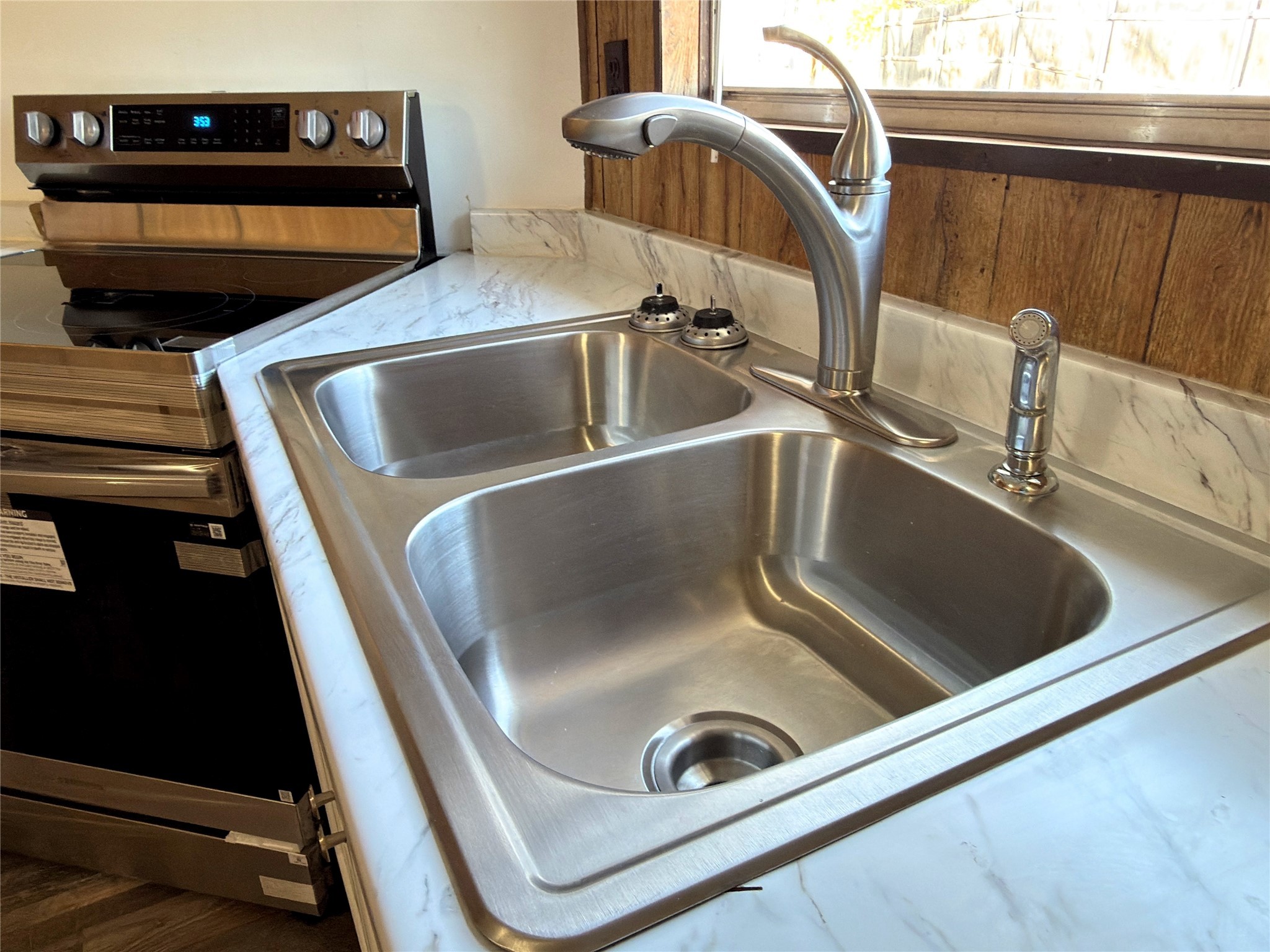 3807 Lands End Court Granbury TX 76048