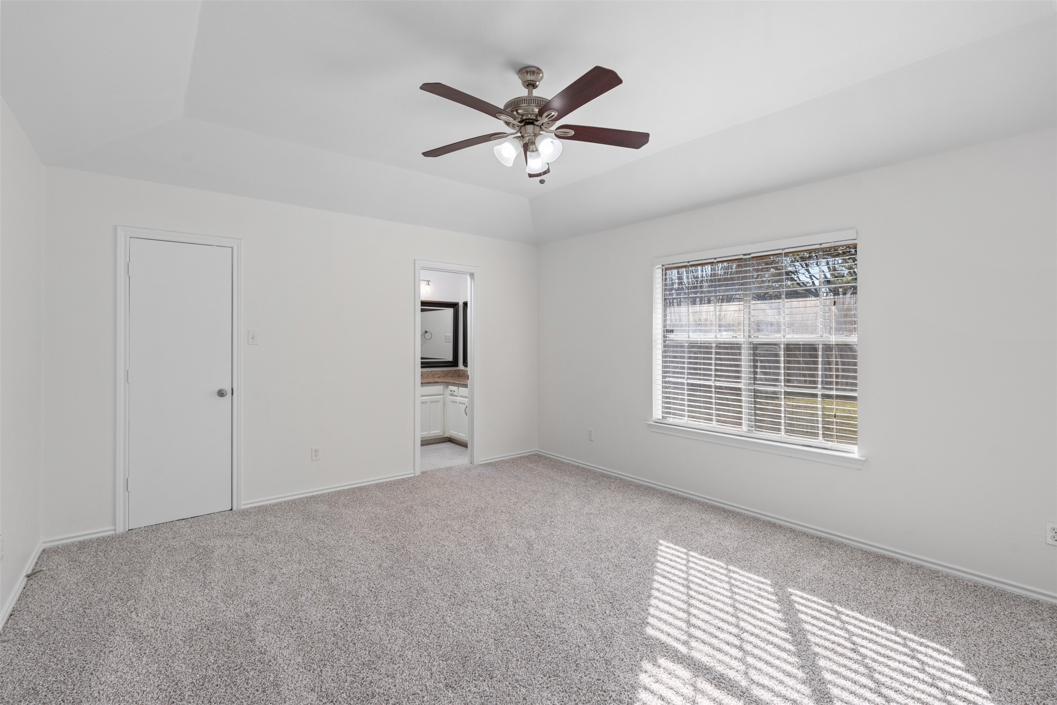 4910 Spring Creek Road Arlington TX 76017