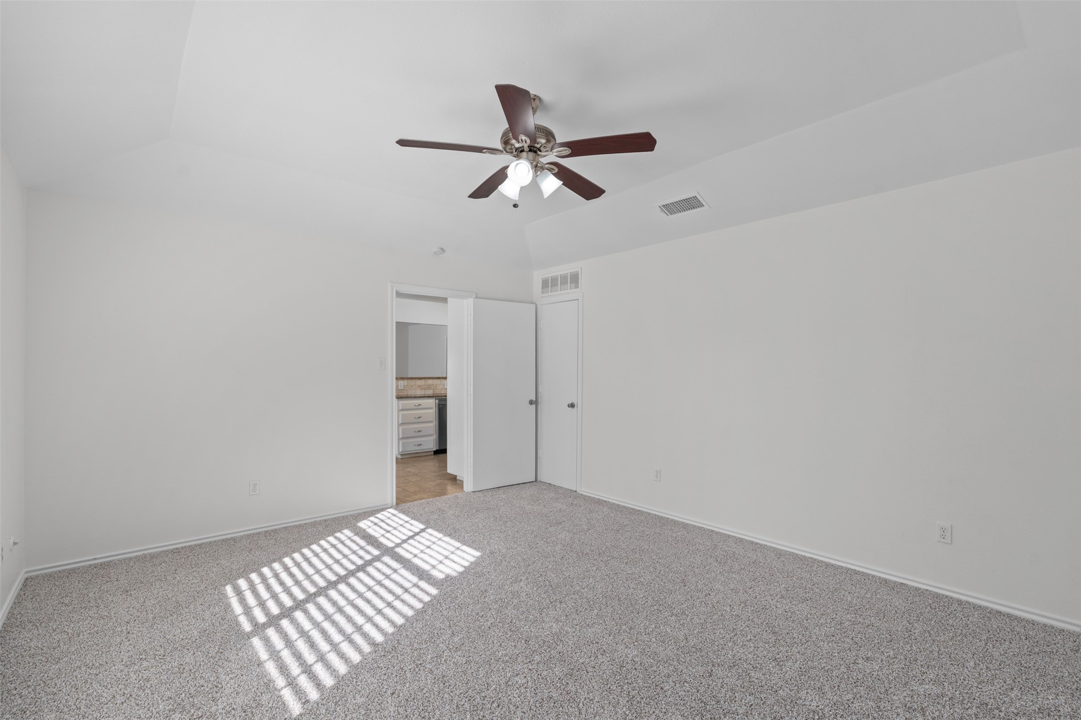 4910 Spring Creek Road Arlington TX 76017