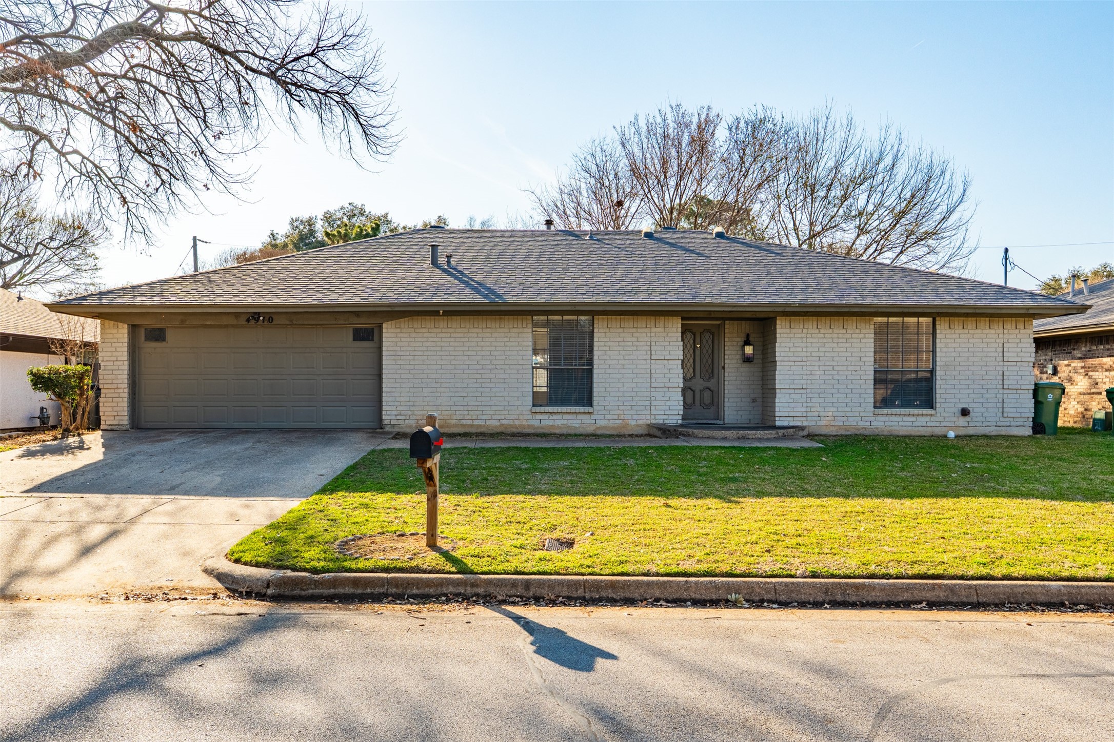 4910 Spring Creek Road Arlington TX 76017