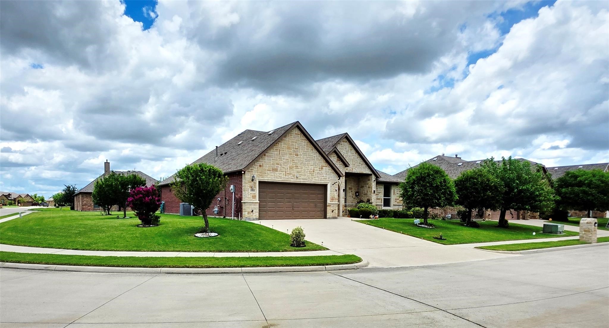 1021 Saint Matthew Circle Royse City TX 75189