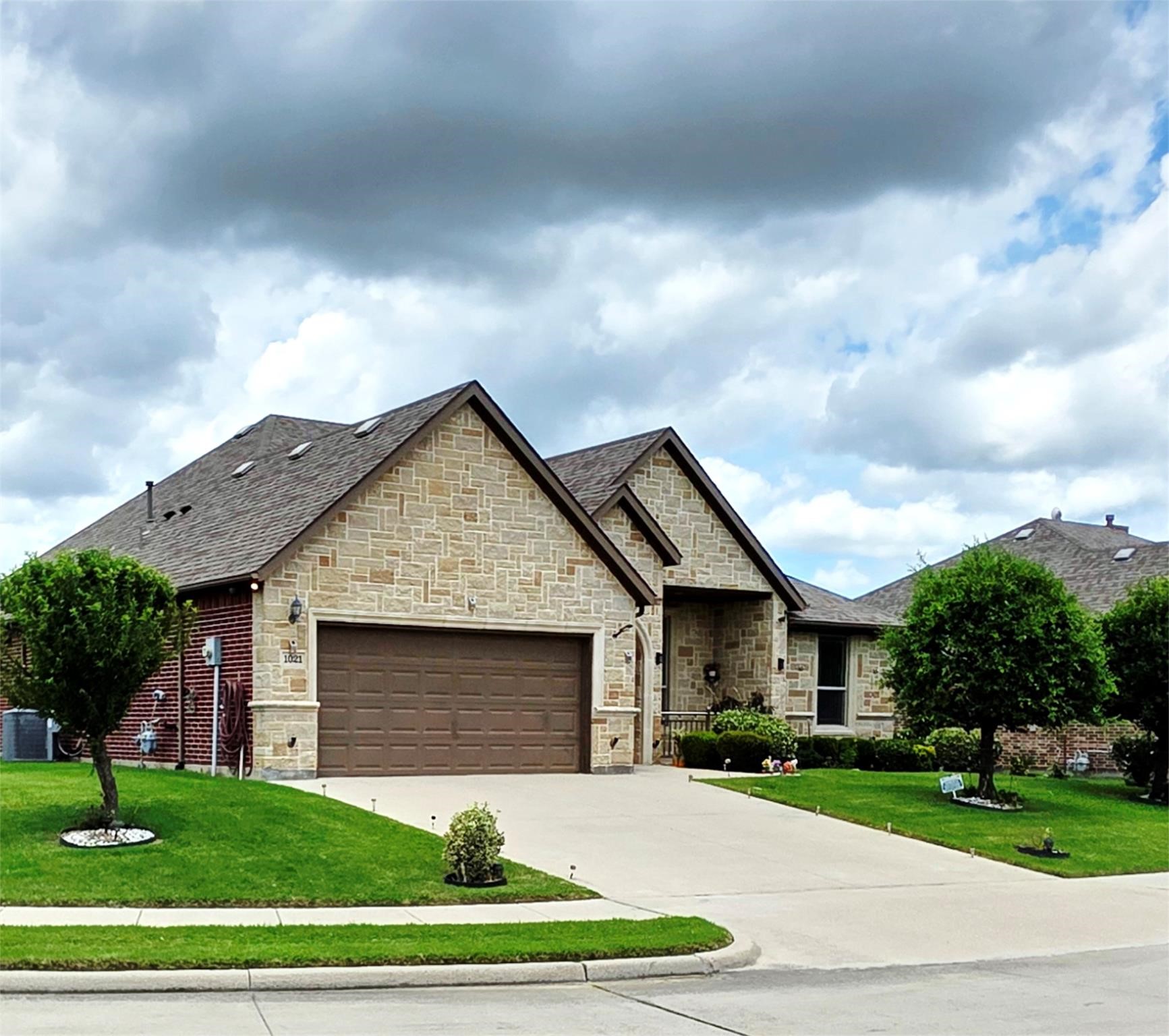 1021 Saint Matthew Circle Royse City TX 75189