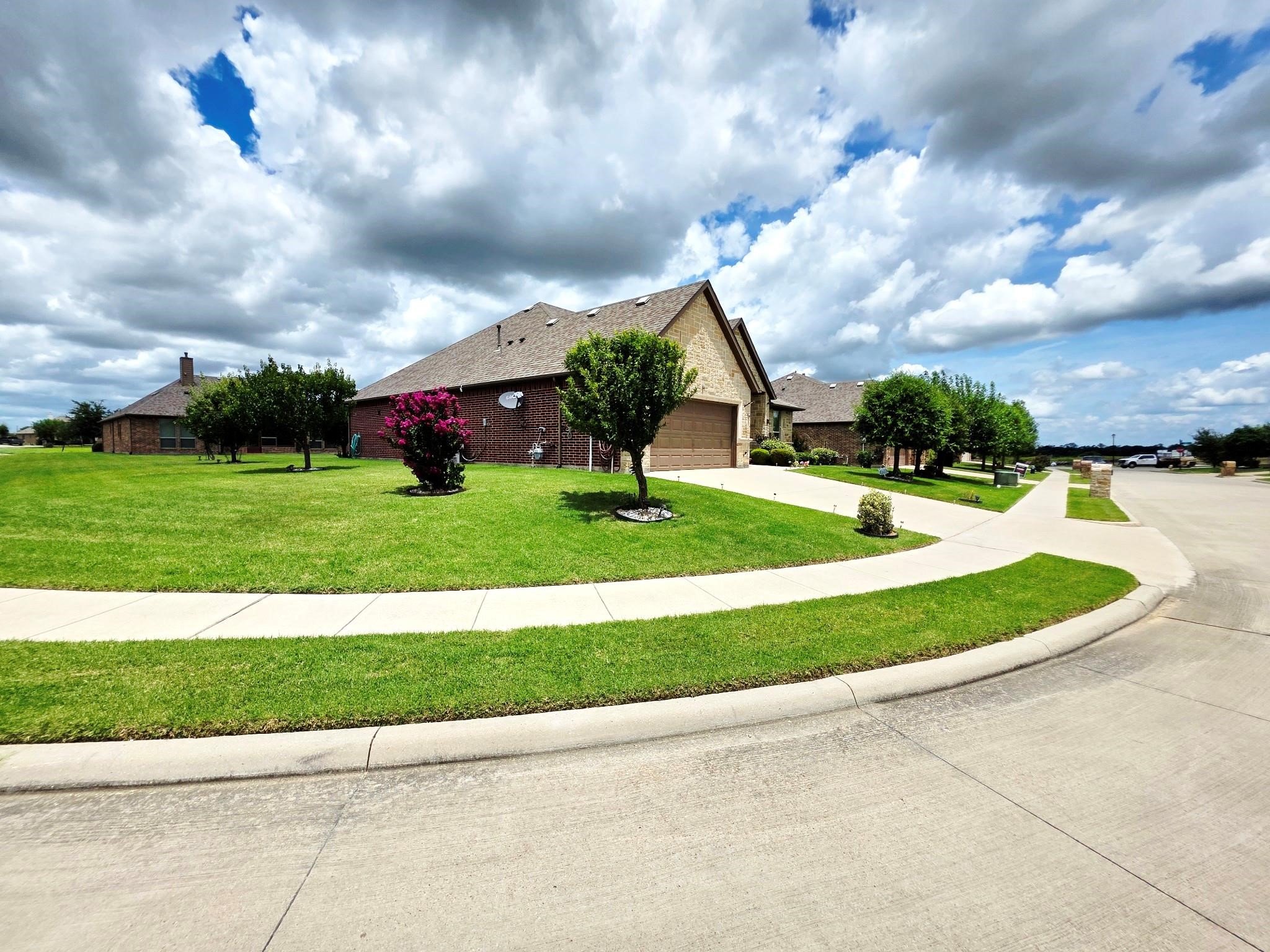 1021 Saint Matthew Circle Royse City TX 75189