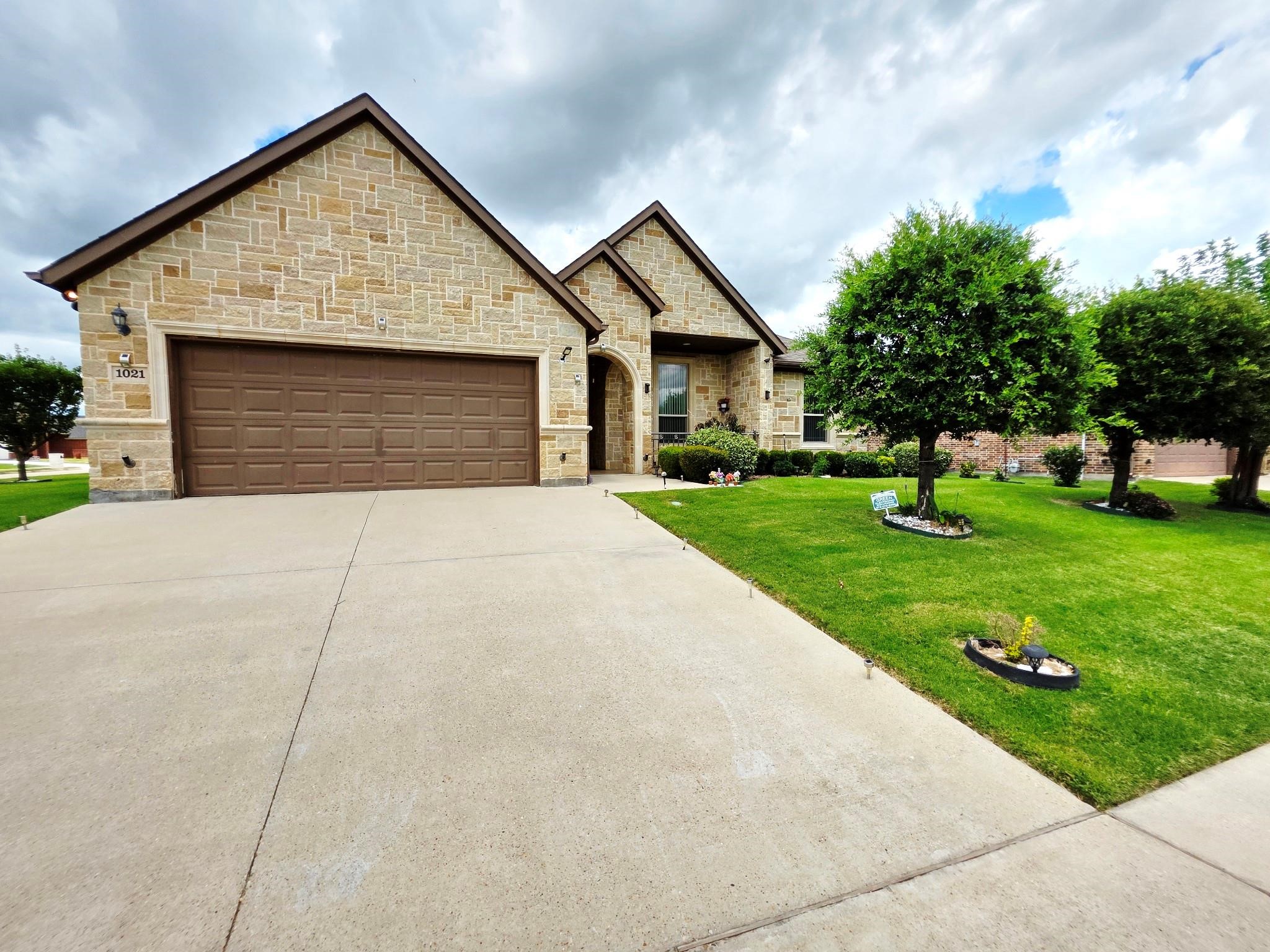 1021 Saint Matthew Circle Royse City TX 75189