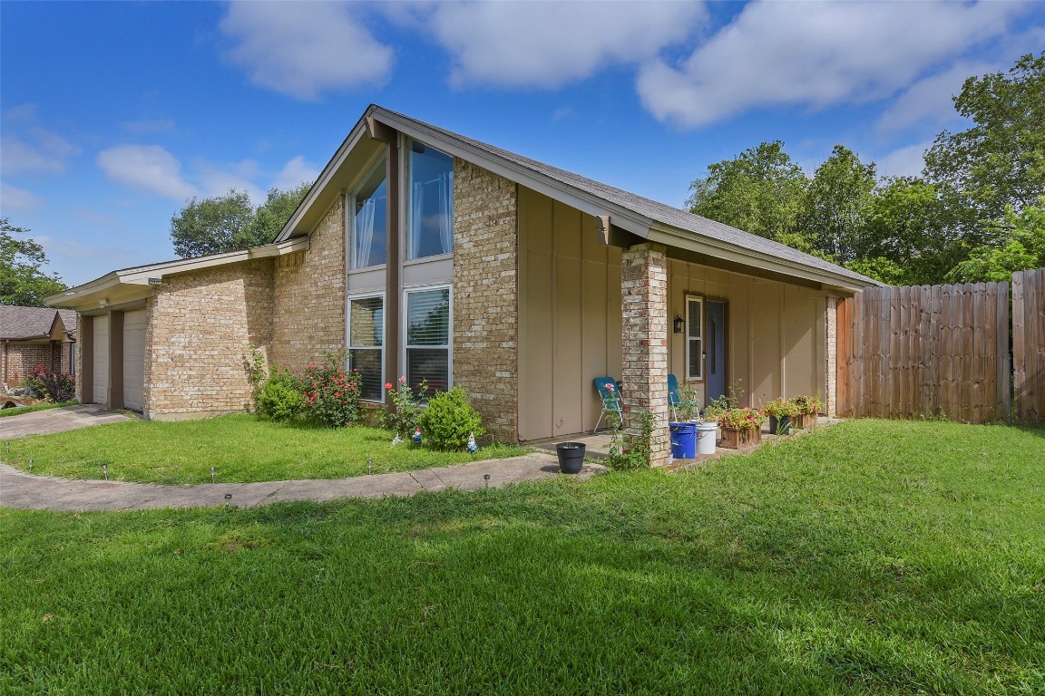 6709 Fair Meadows Drive North Richland Hills TX 76182
