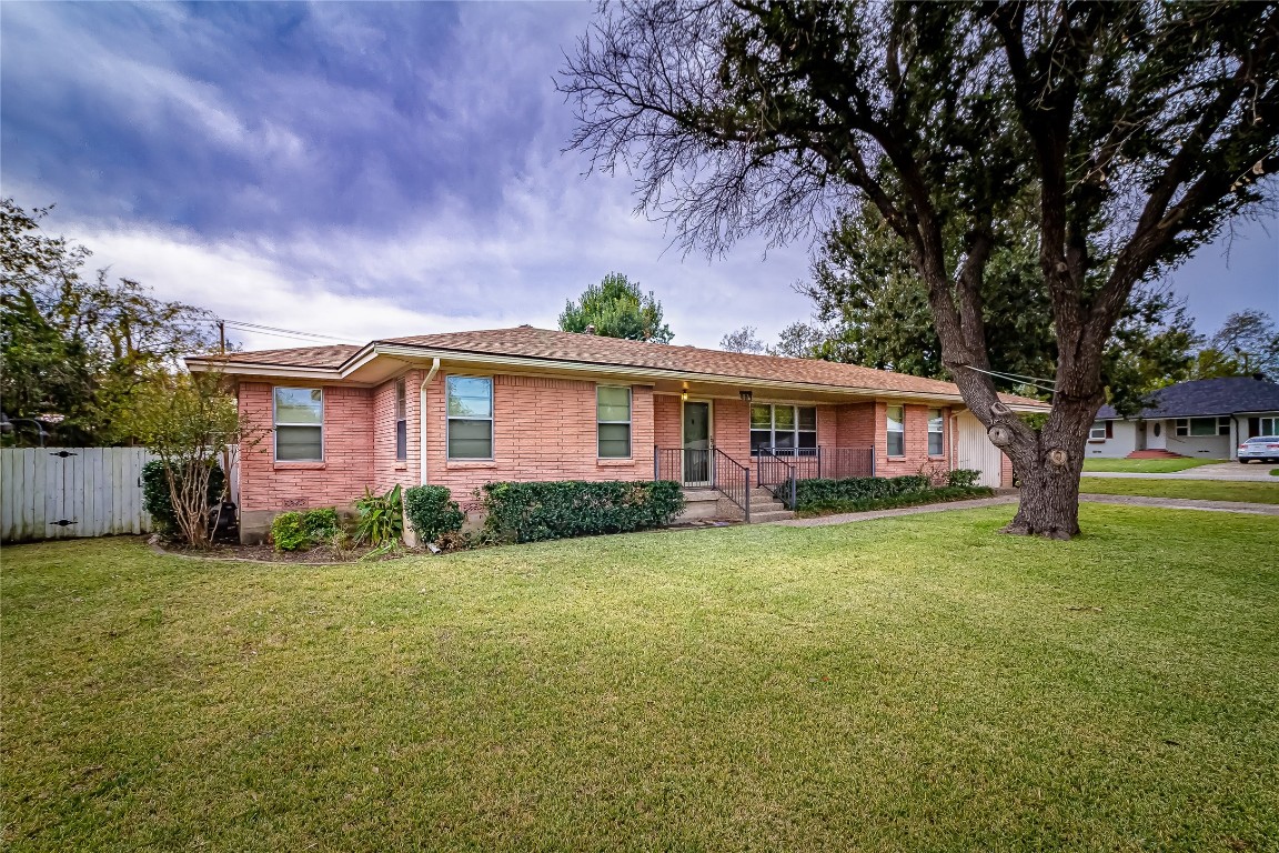 903 Woodleigh Drive Mckinney TX 75069