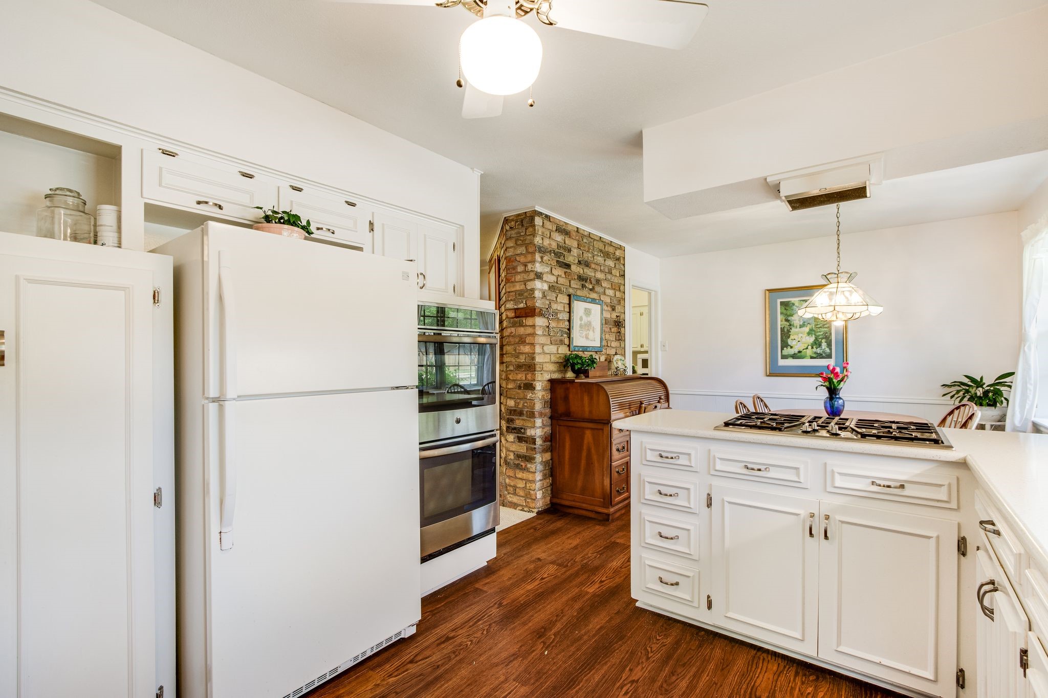 331 Robin Way Richardson TX 75080