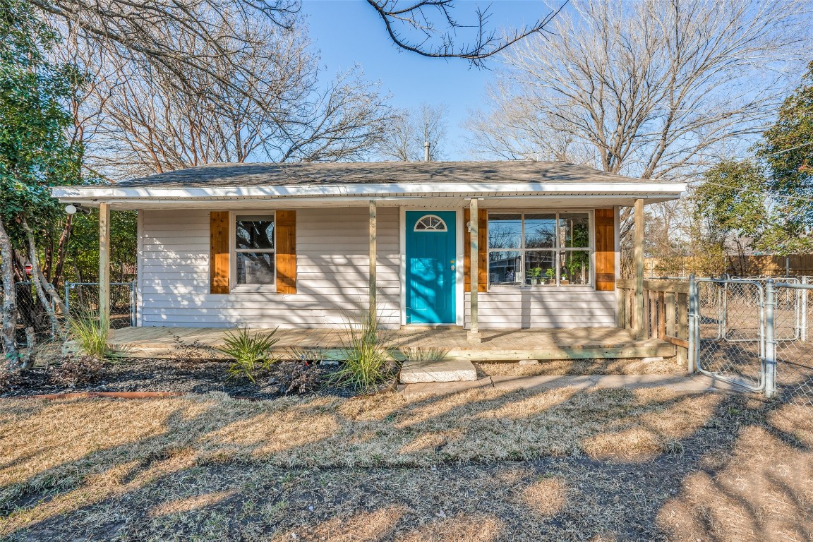 1051 Bradfield Road Dallas TX 75217