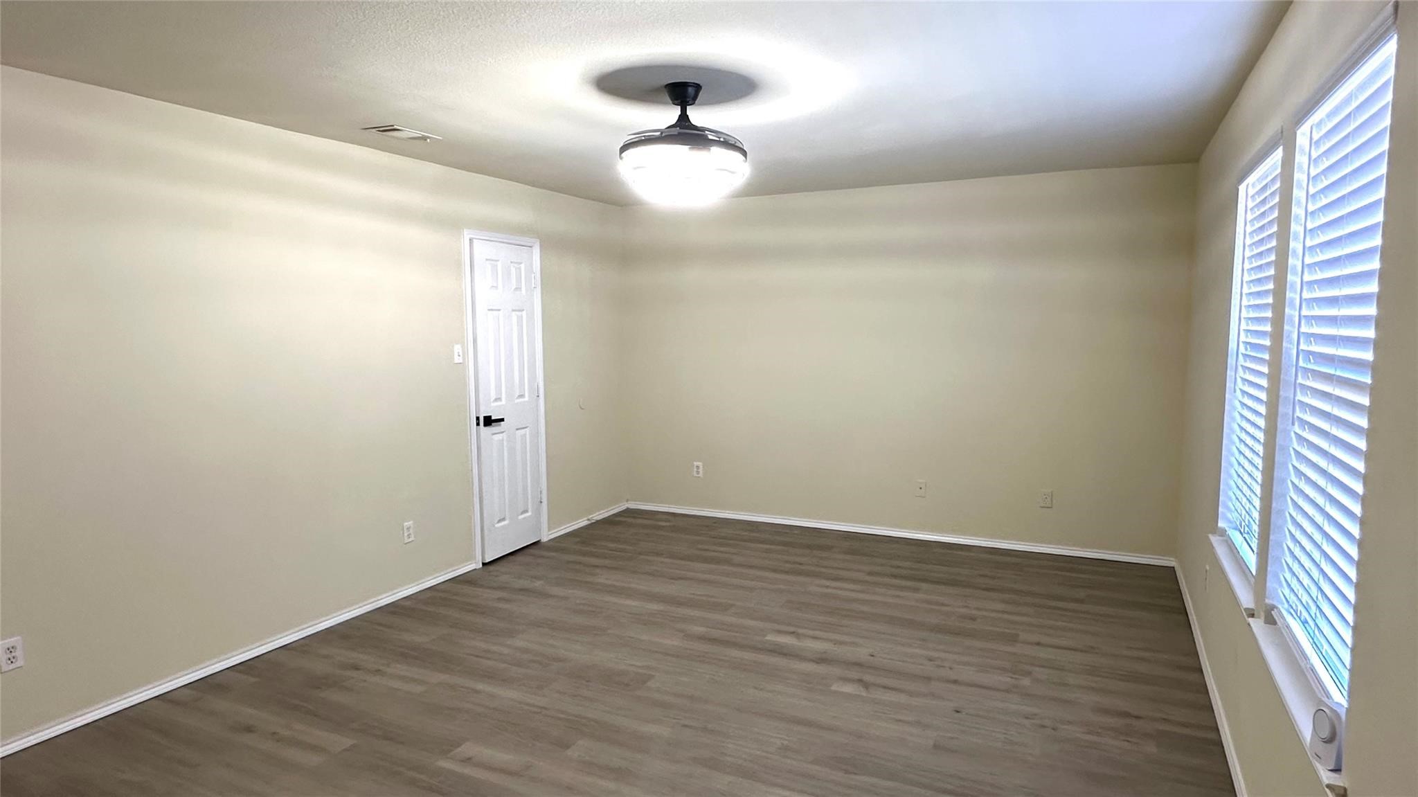 817 Lark Drive Aubrey TX 76227